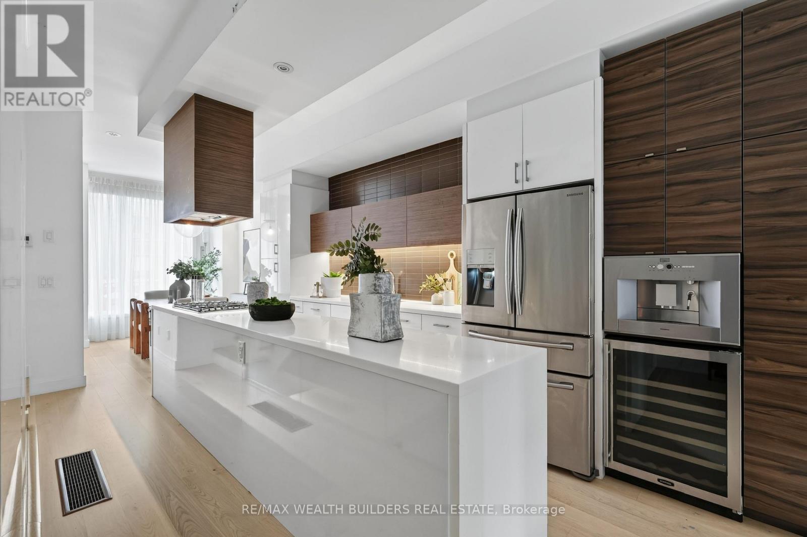 Th-07 - 837 Broadview Avenue, Toronto, Ontario  M4K 2P9 - Photo 8 - E13809466