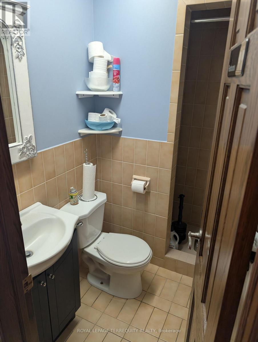 200 - 330 Byron Street S, Whitby, Ontario  L1N 4P8 - Photo 6 - E13809470