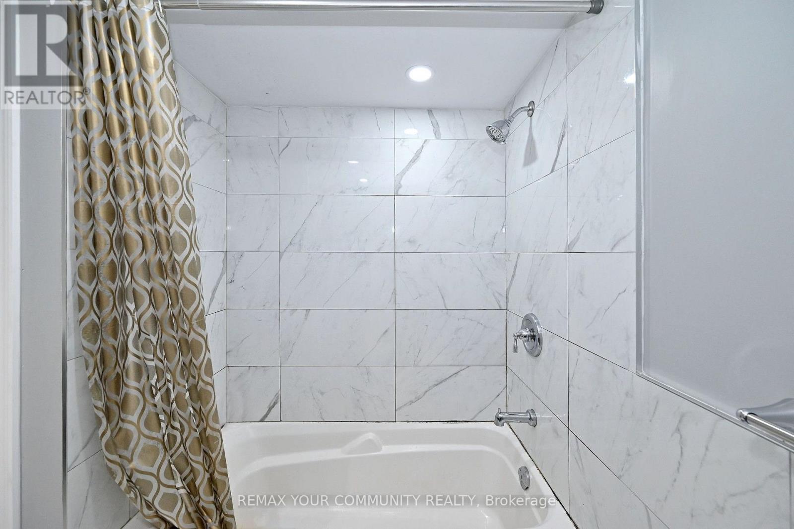 14 Misthollow Square, Toronto, Ontario  M1E 4P4 - Photo 34 - E13809528