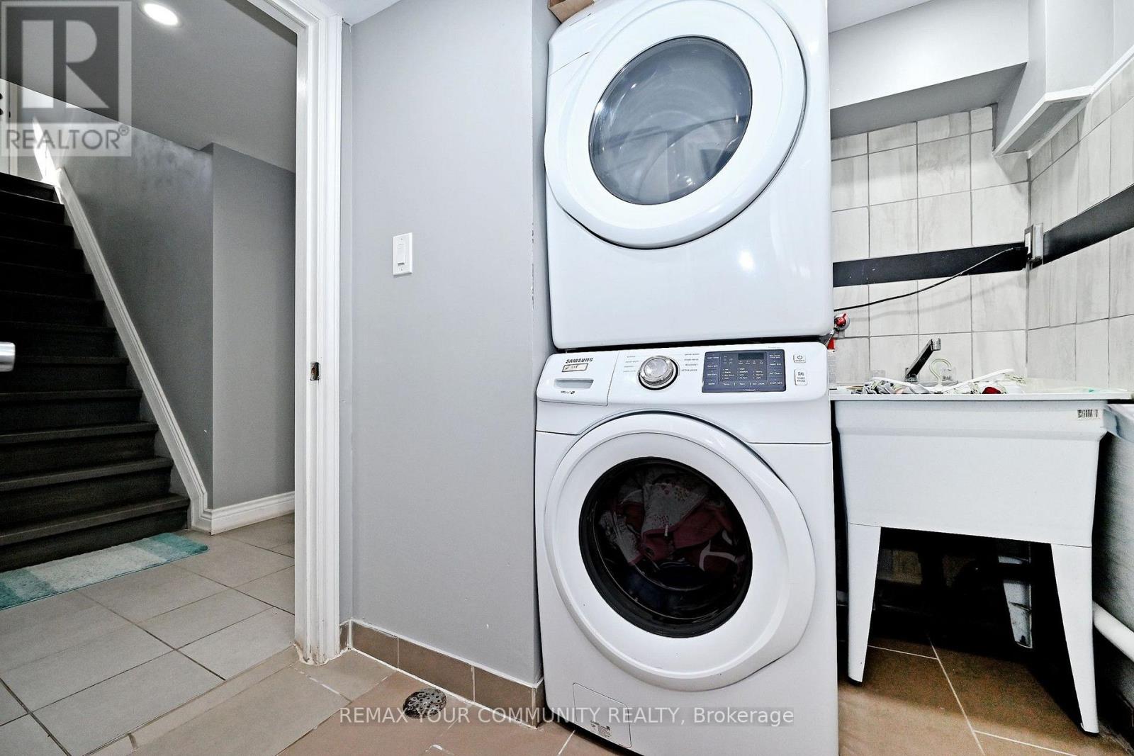 14 Misthollow Square, Toronto, Ontario  M1E 4P4 - Photo 39 - E13809528