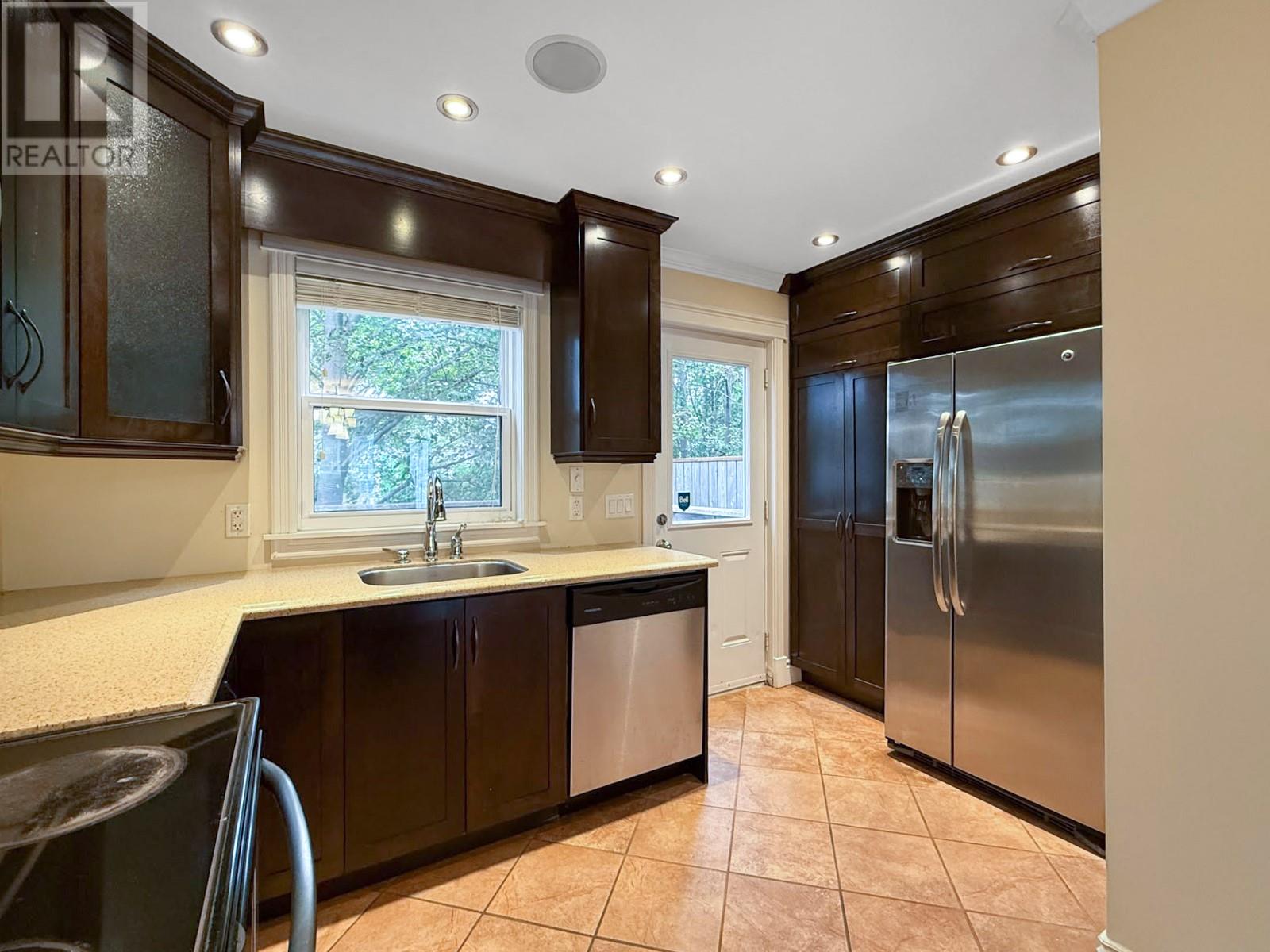 135 Casey Street, St John's — photo 8