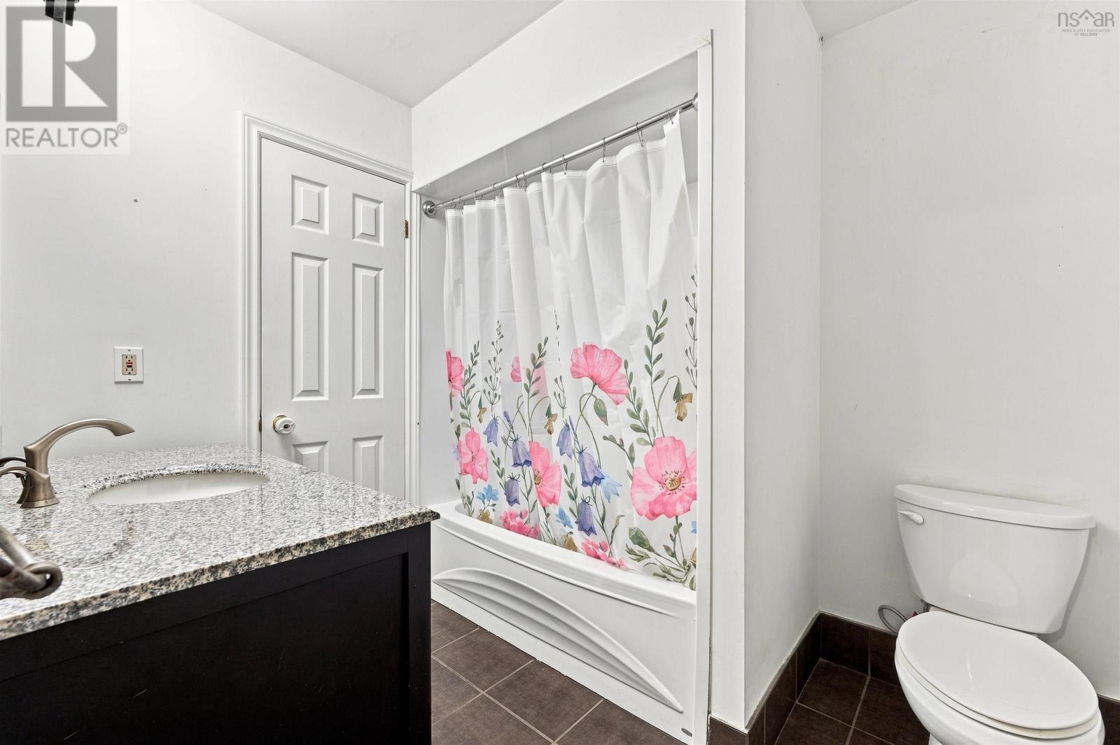 12 Basinview Drive photo 34