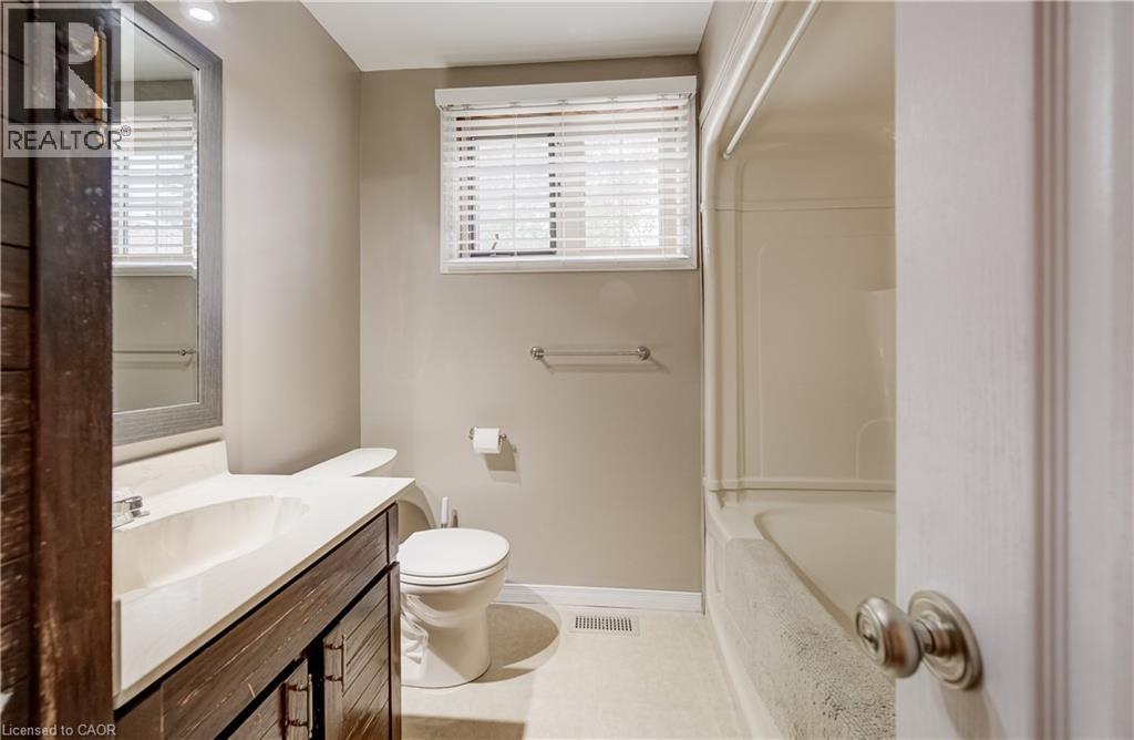 2100 Snyder's Road E, Wilmot Township, Ontario  N0B 2H0 - Photo 41 - 40852776