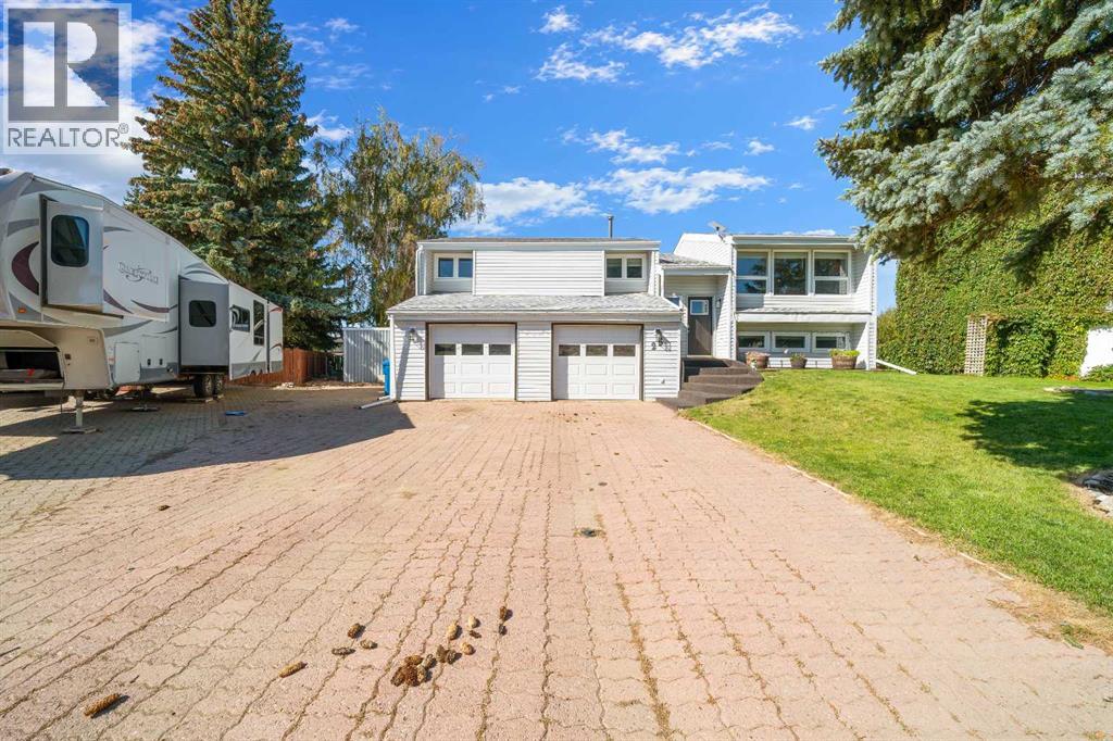 25 Fairway Crescent