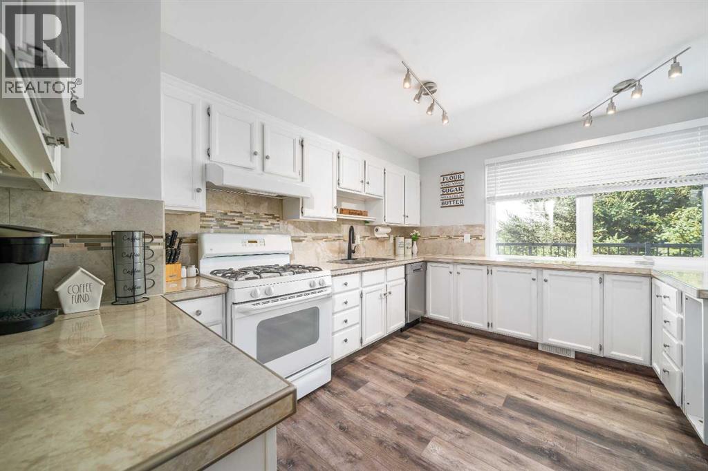 25 Fairway Crescent
