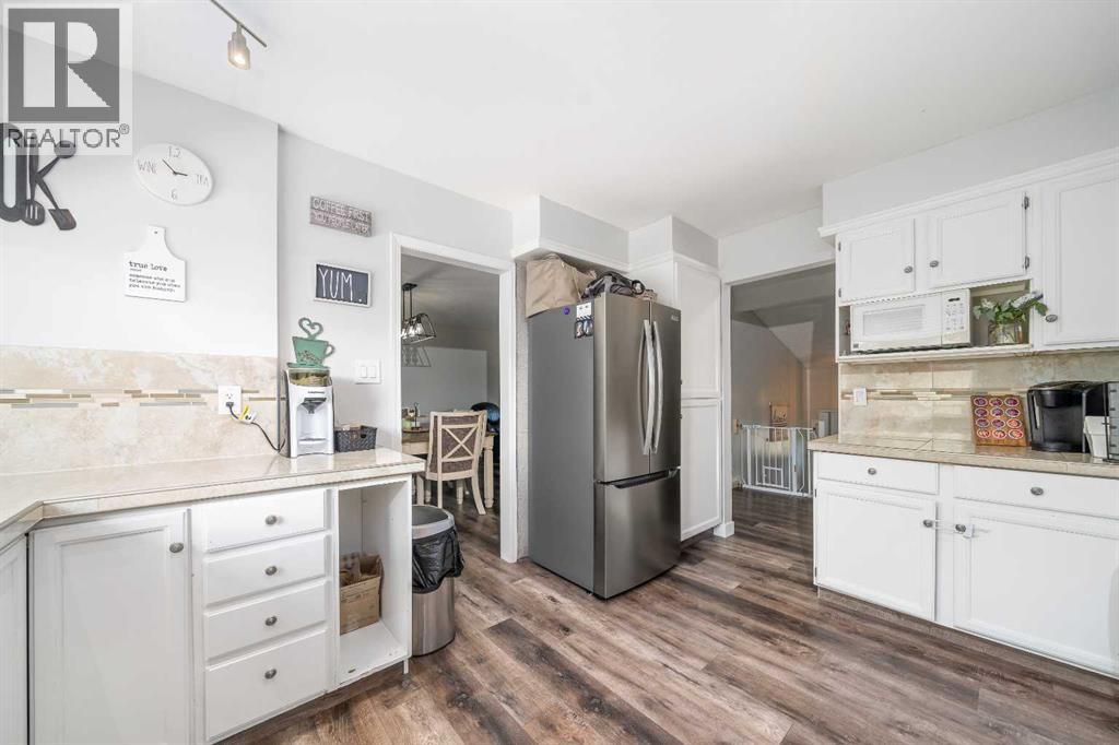 25 Fairway Crescent