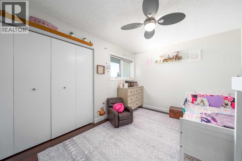 25 Fairway Crescent