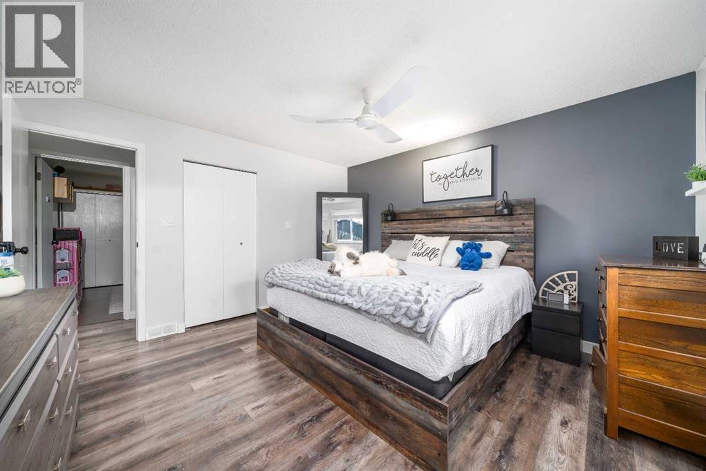 25 Fairway Crescent