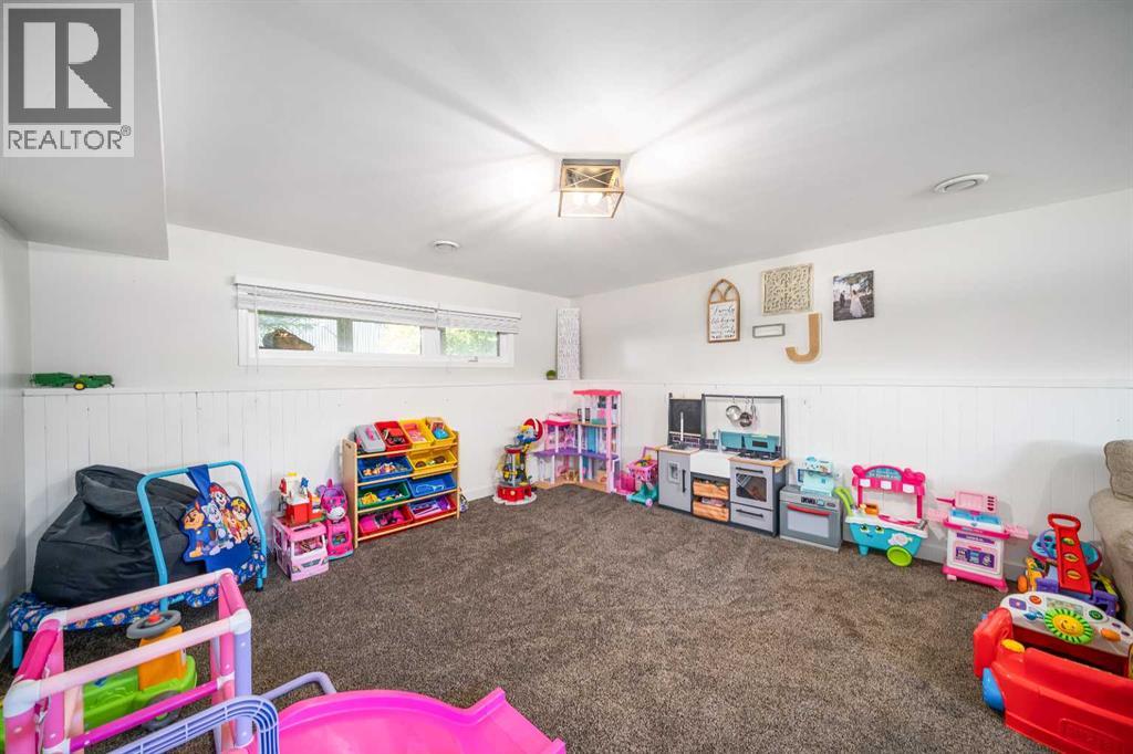 25 Fairway Crescent