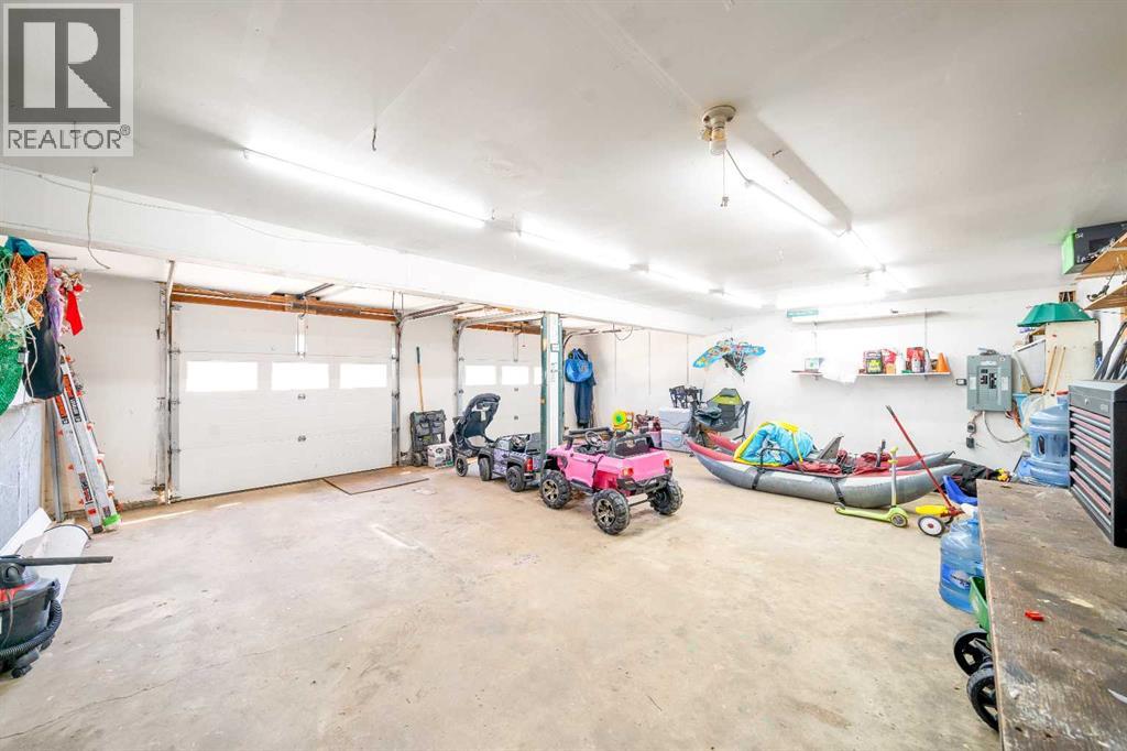 25 Fairway Crescent