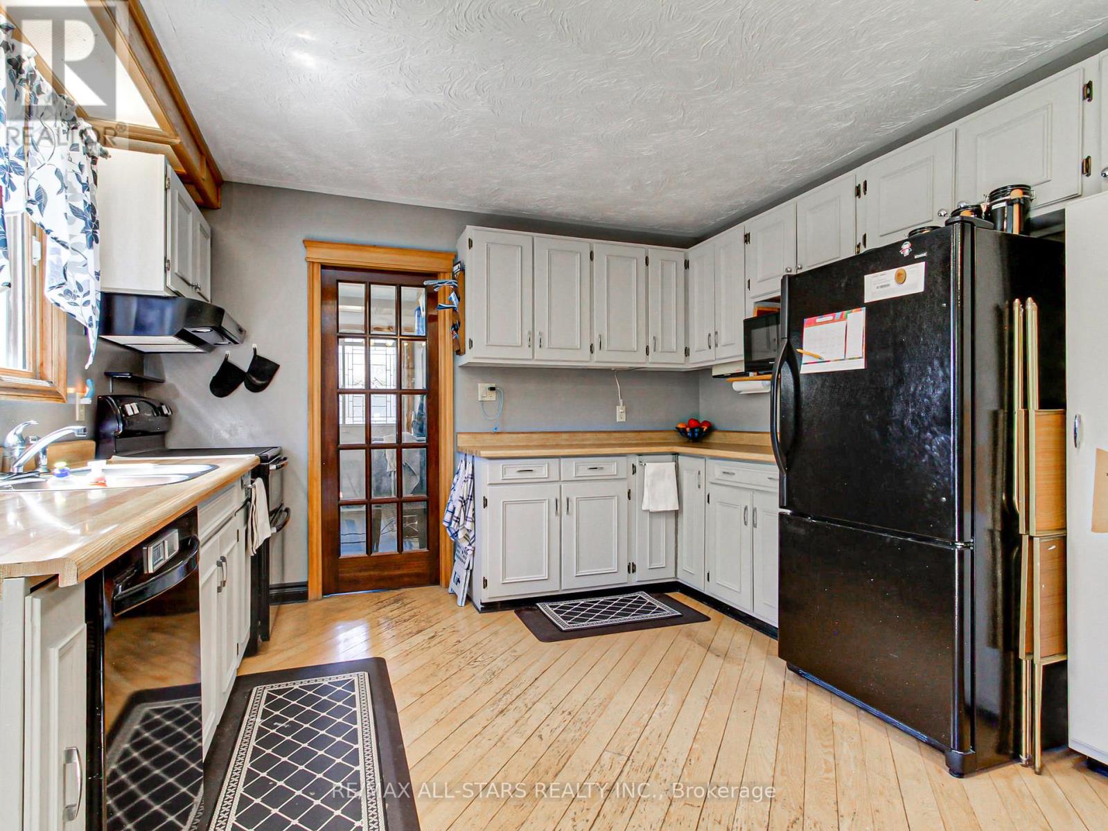 397 Winnifred Drive, Georgina, Ontario  L4P 3B6 - Photo 13 - N13809262