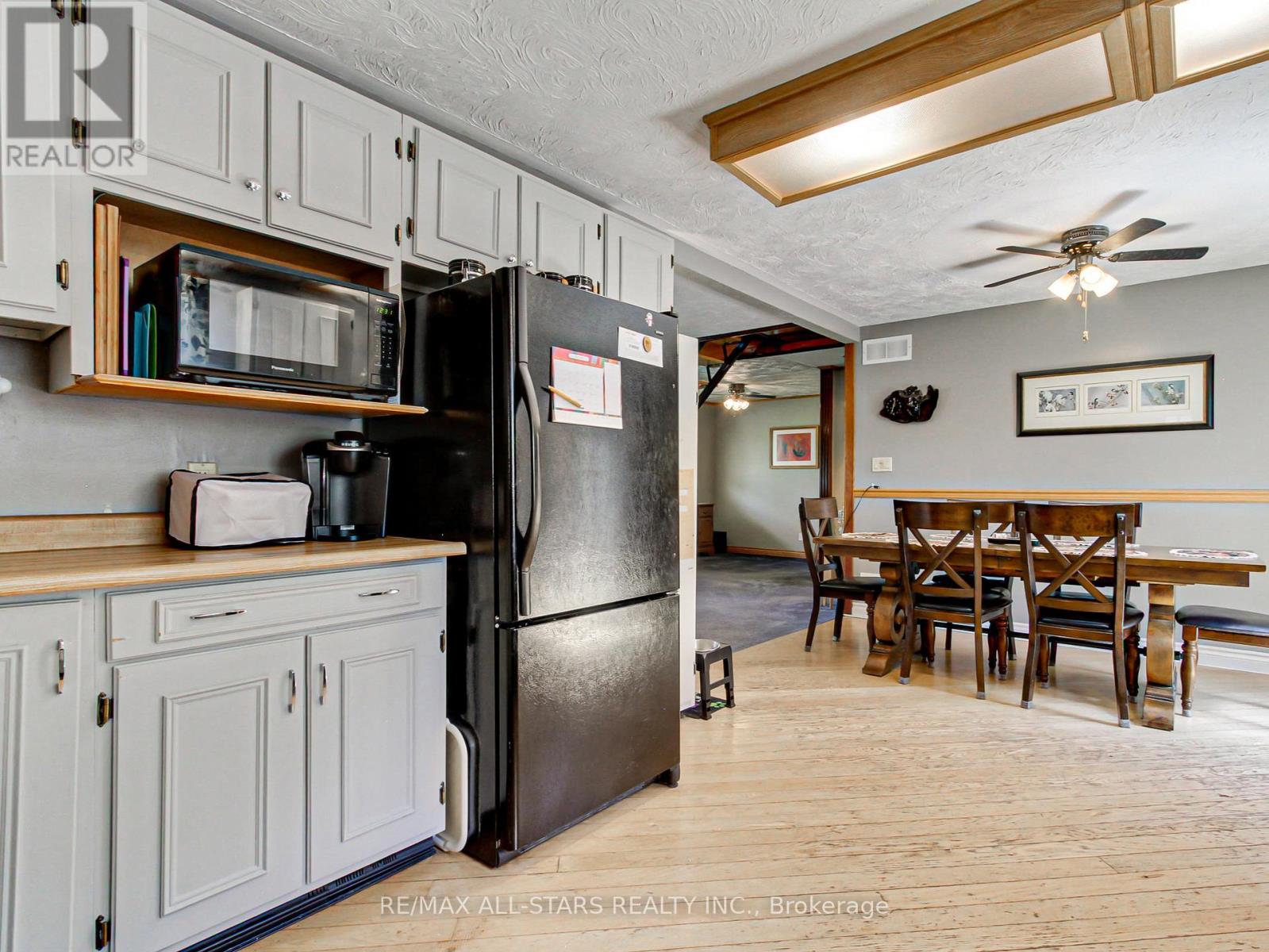 397 Winnifred Drive, Georgina, Ontario  L4P 3B6 - Photo 15 - N13809262