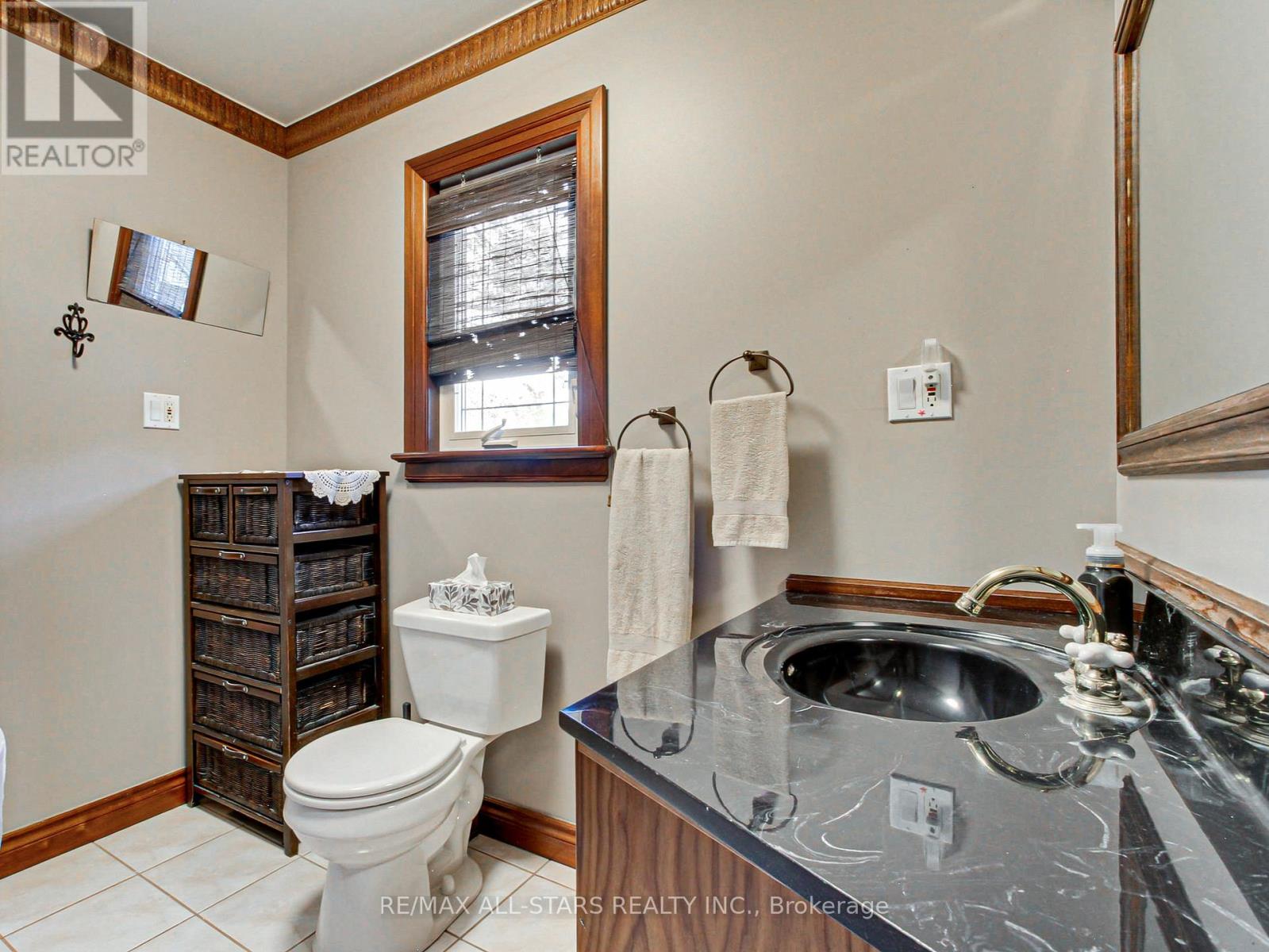 397 Winnifred Drive, Georgina, Ontario  L4P 3B6 - Photo 24 - N13809262