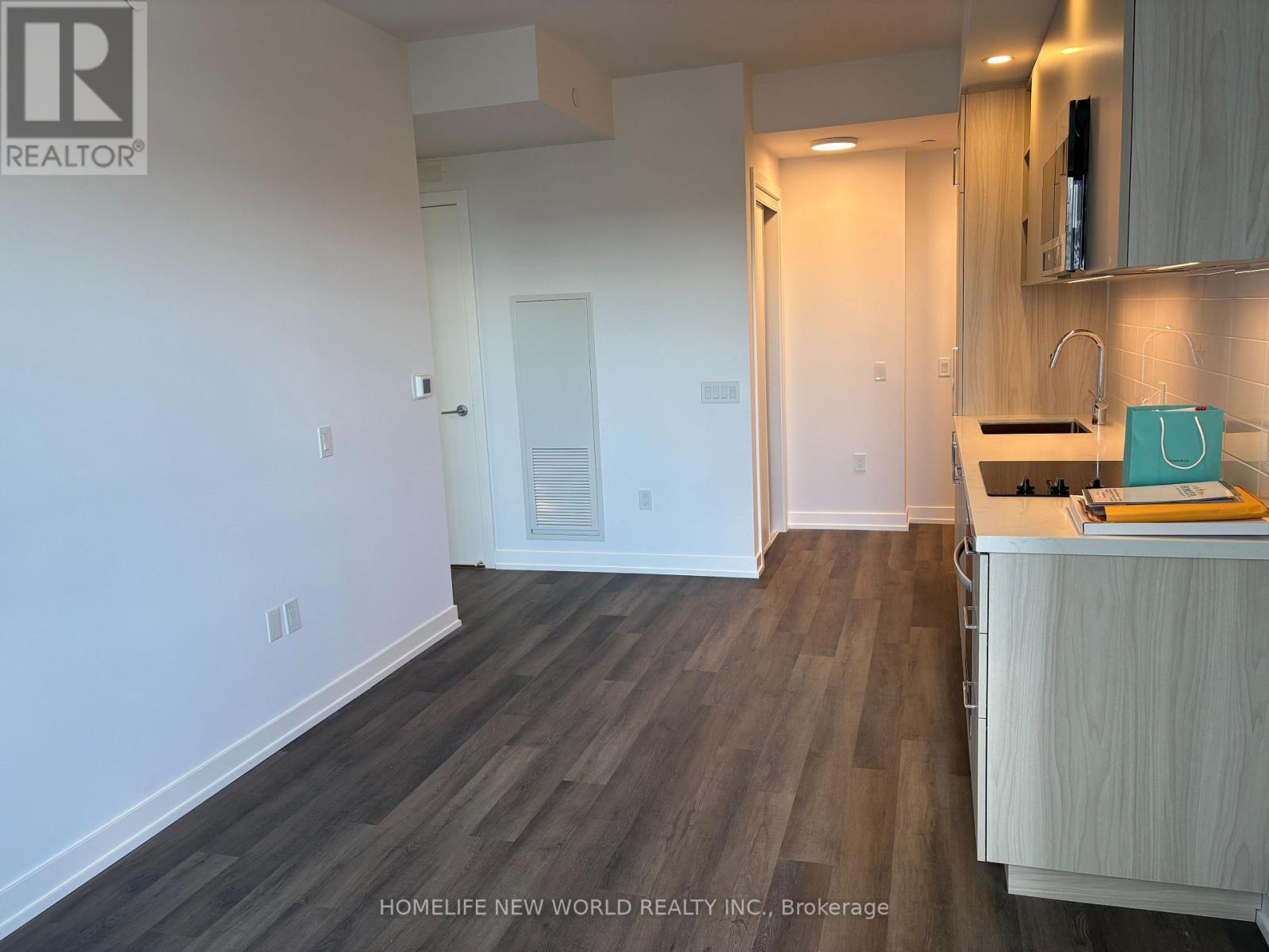 1806 - 5 Meadowdale Road, Vaughan (Vaughan Corporate Centre), Ontario  L4K 0C7 - Photo 10 - N13809476