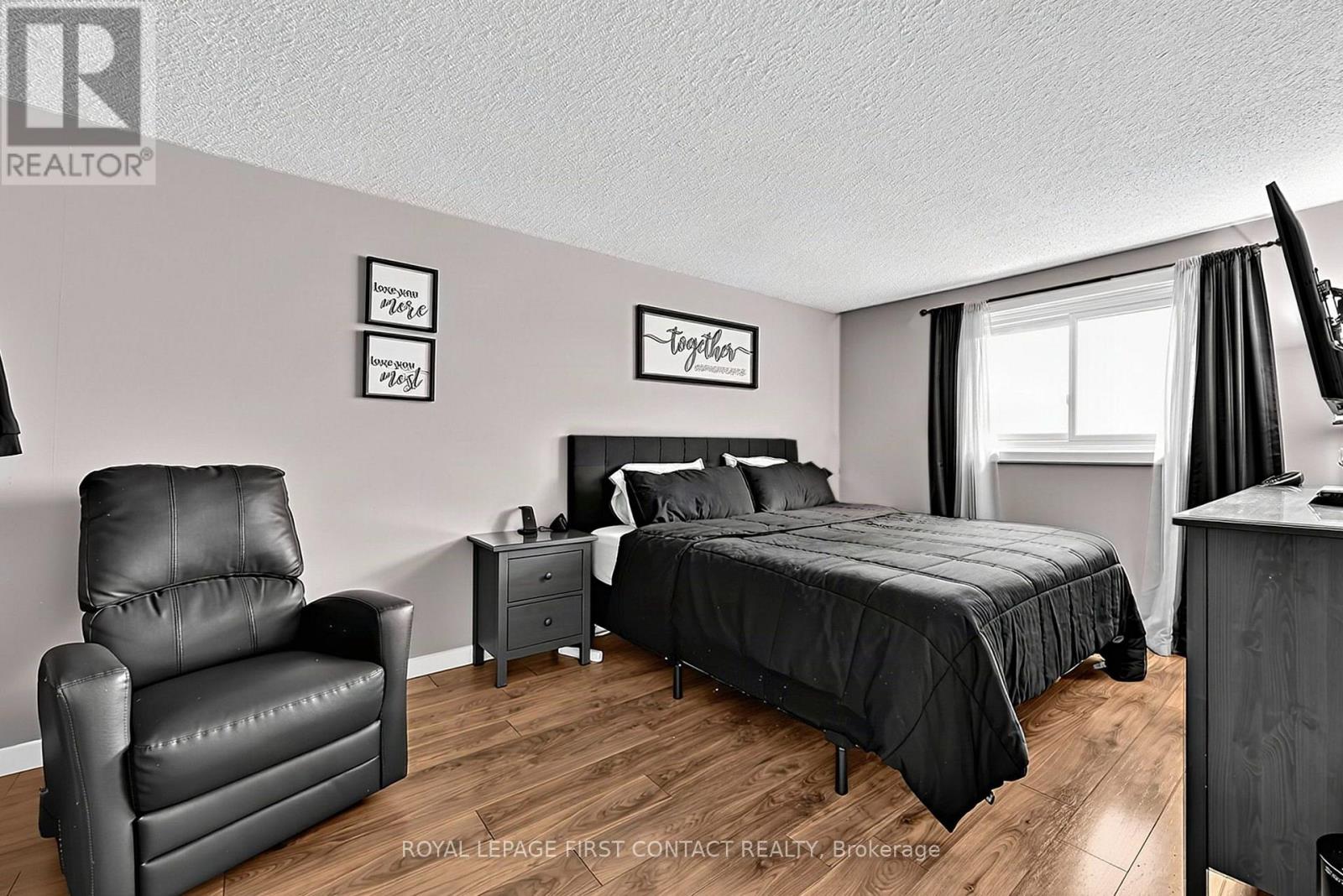 8 - 233 Innisfil Street, Barrie, Ontario  L4N 3E9 - Photo 13 - S13809286