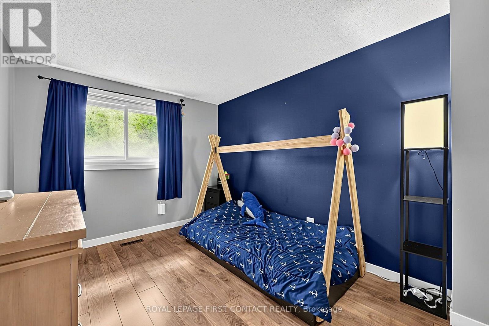 8 - 233 Innisfil Street, Barrie, Ontario  L4N 3E9 - Photo 14 - S13809286