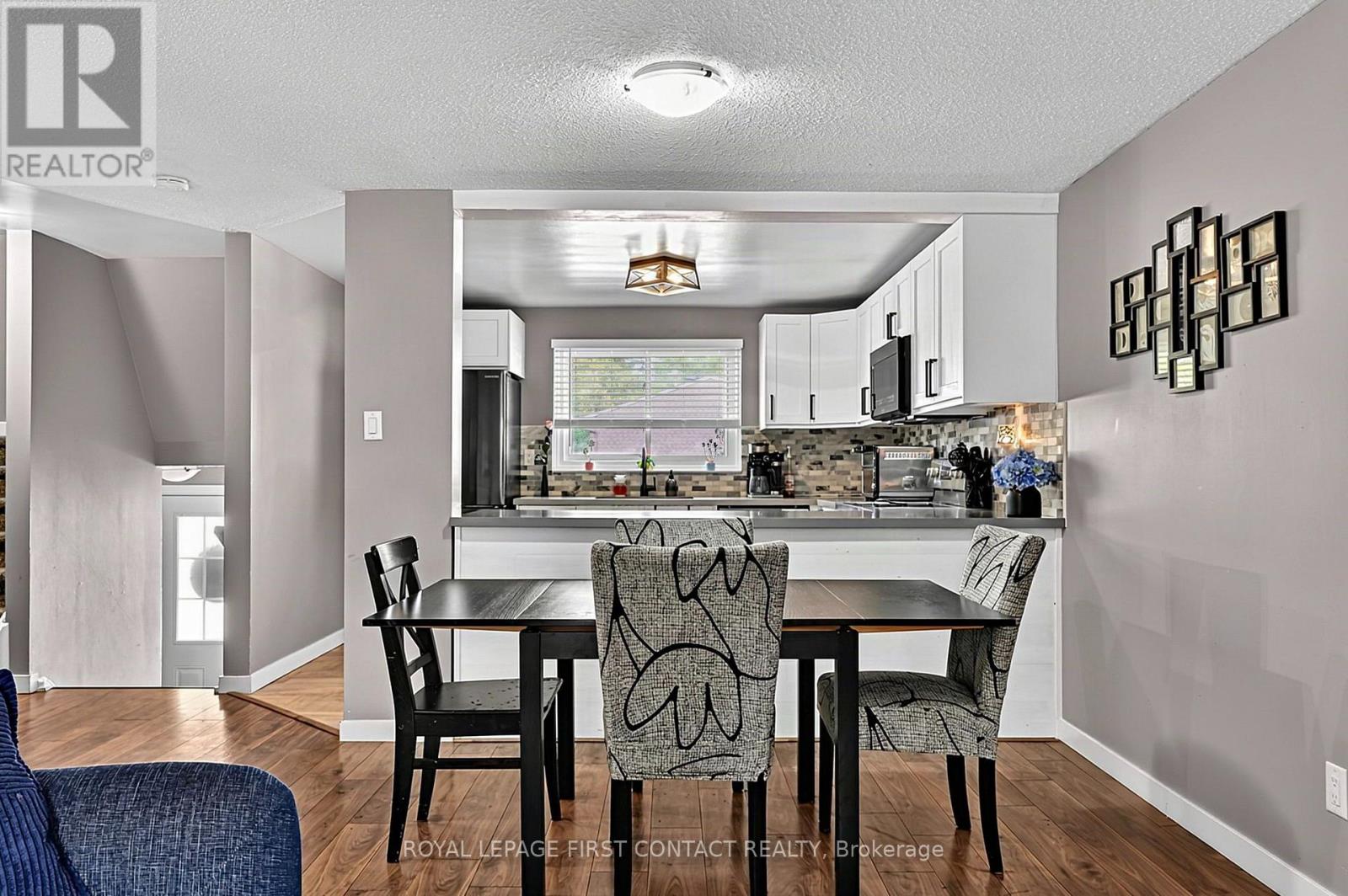 8 - 233 Innisfil Street, Barrie, Ontario  L4N 3E9 - Photo 8 - S13809286