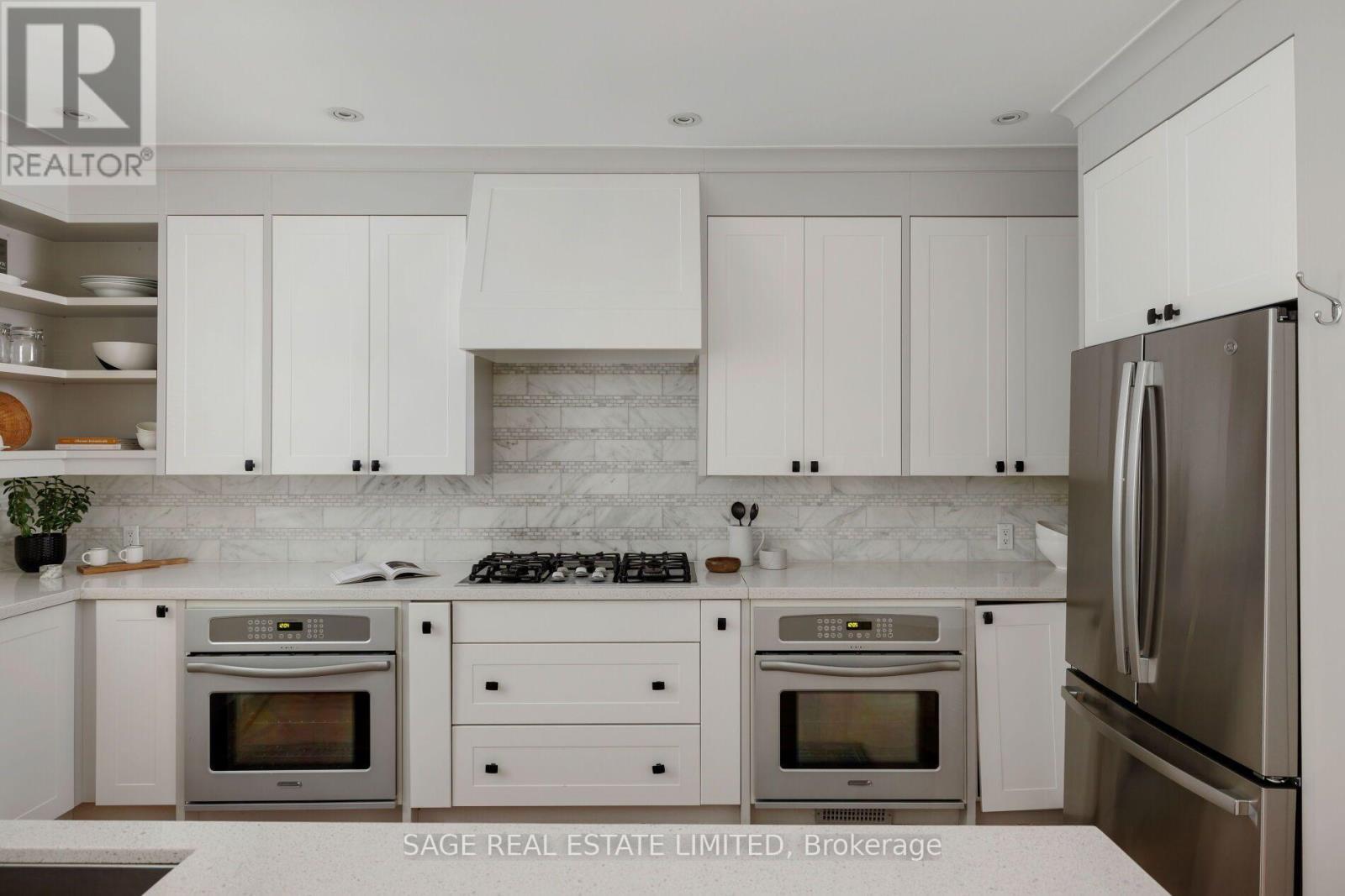 32 Edgewood Crescent, Toronto, Ontario  M4W 3A9 - Photo 17 - C13809074