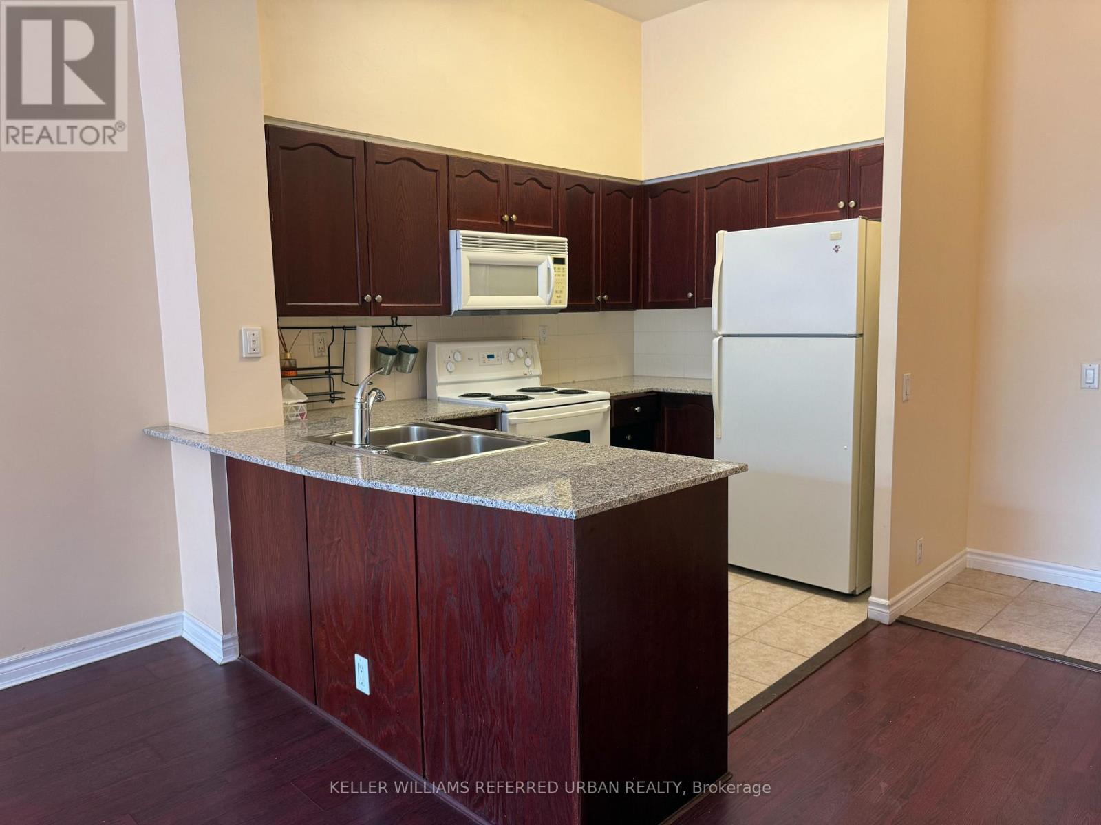 110 - 1720 Eglinton Avenue E, Toronto, Ontario  M4A 2X8 - Photo 4 - C13809450