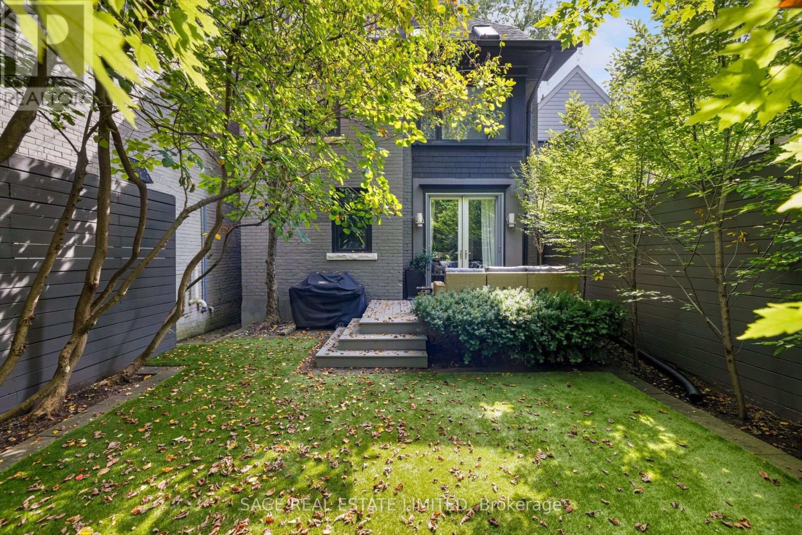 32 Edgewood Crescent, Toronto, Ontario  M4W 3A9 - Photo 47 - C13809074