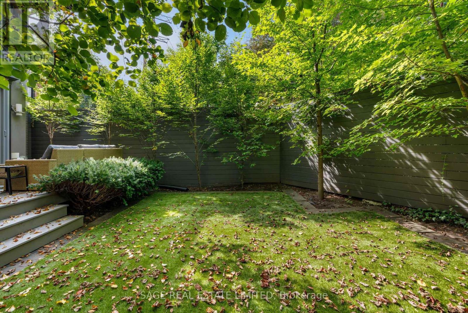 32 Edgewood Crescent, Toronto, Ontario  M4W 3A9 - Photo 49 - C13809074