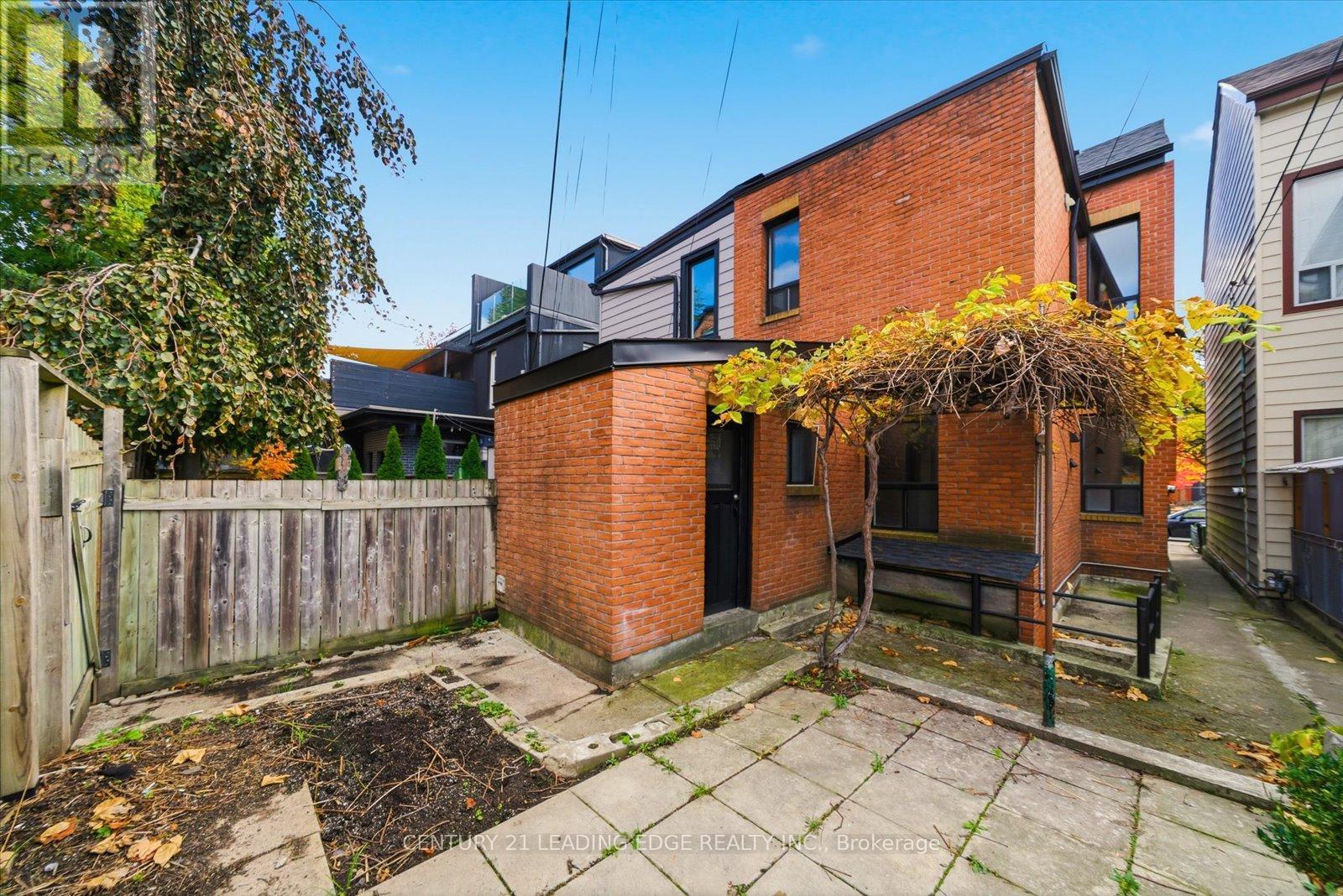 30 Ulster Street, Toronto, Ontario  M5S 1E3 - Photo 33 - C13809482
