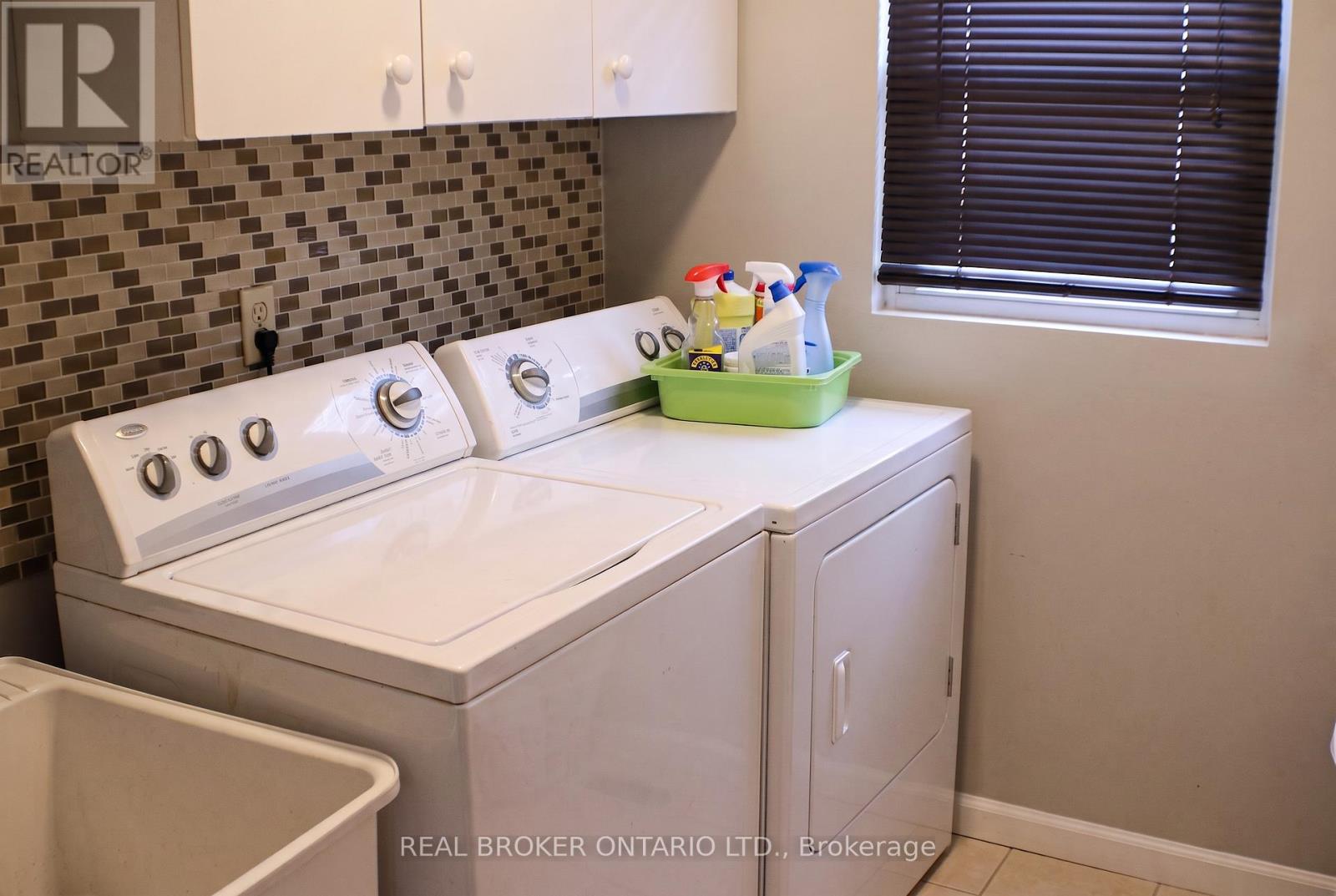 24 Fallen Oak Court, Brampton, Ontario  L6Y 3T5 - Photo 17 - W13809246
