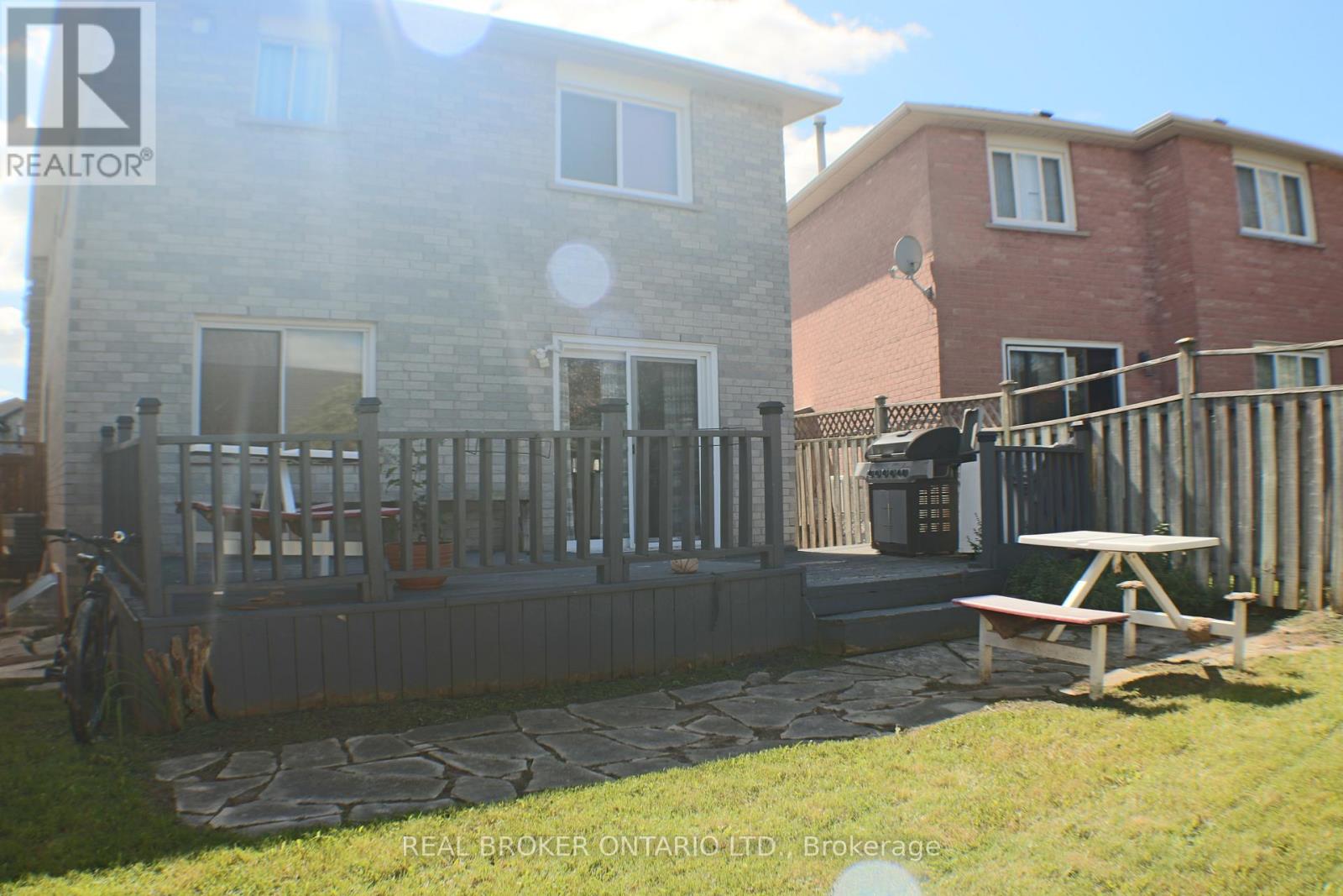 24 Fallen Oak Court, Brampton, Ontario  L6Y 3T5 - Photo 26 - W13809246