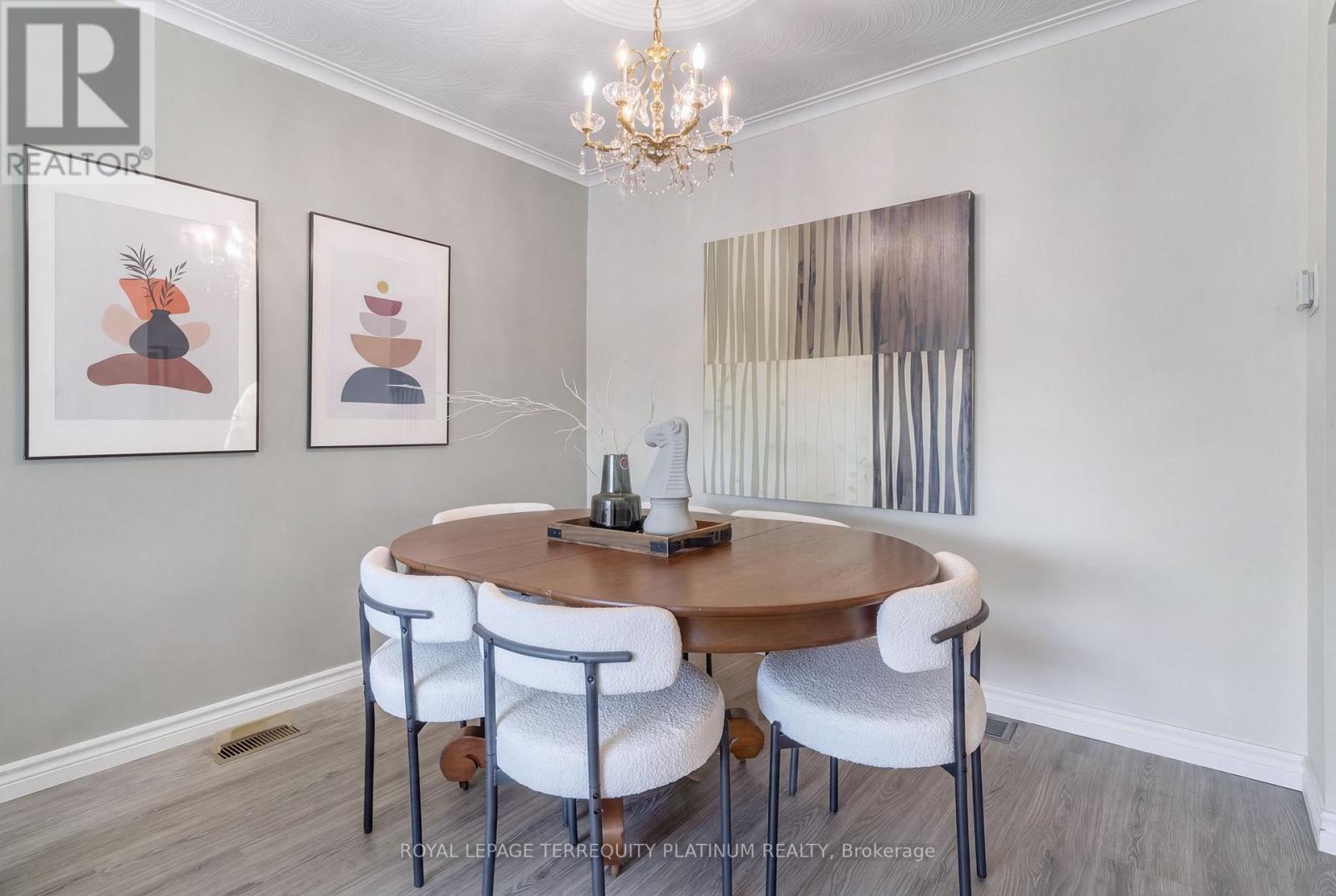 32 Buckland Road, Toronto, Ontario  M3L 1W1 - Photo 10 - W13809290
