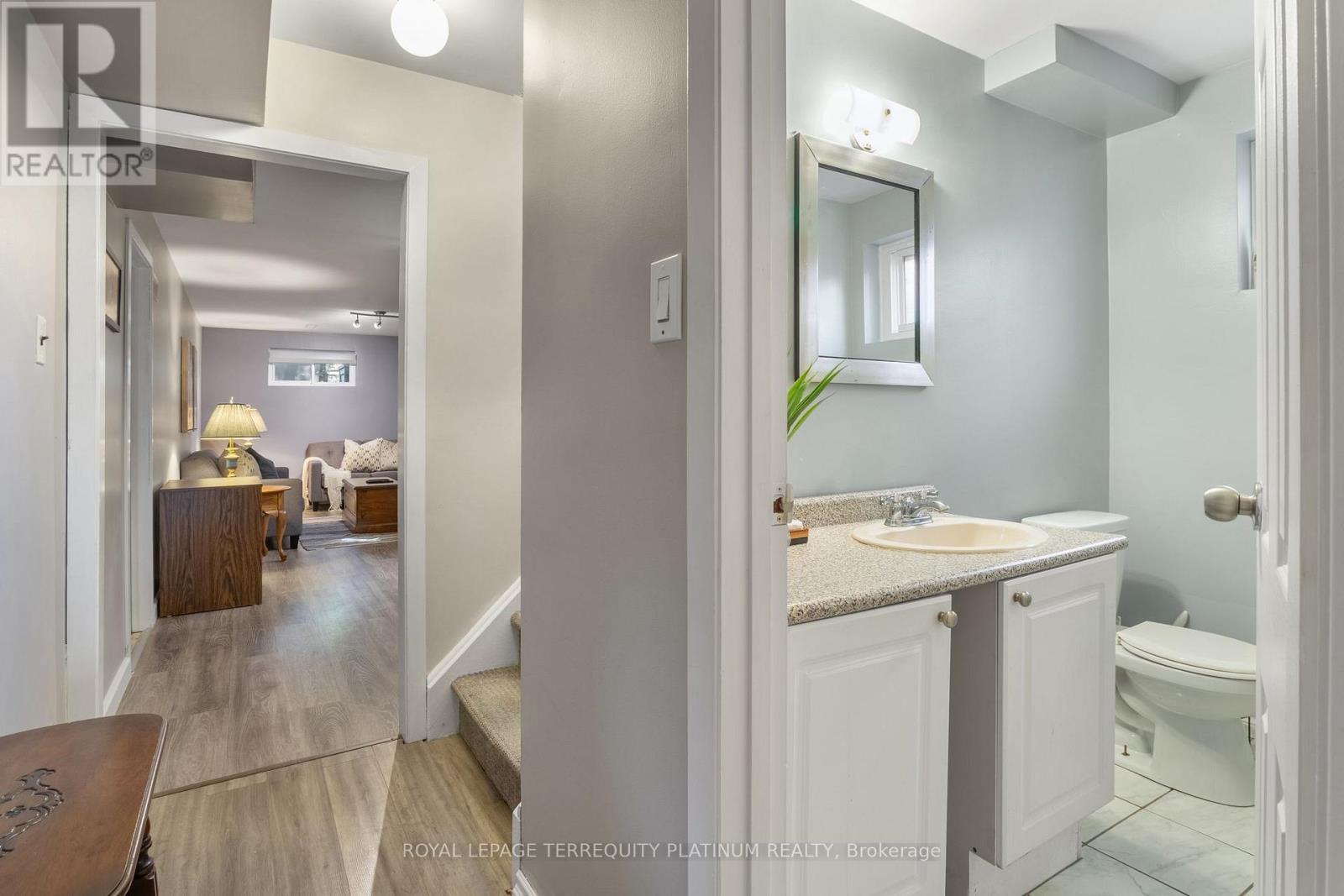 32 Buckland Road, Toronto, Ontario  M3L 1W1 - Photo 33 - W13809290