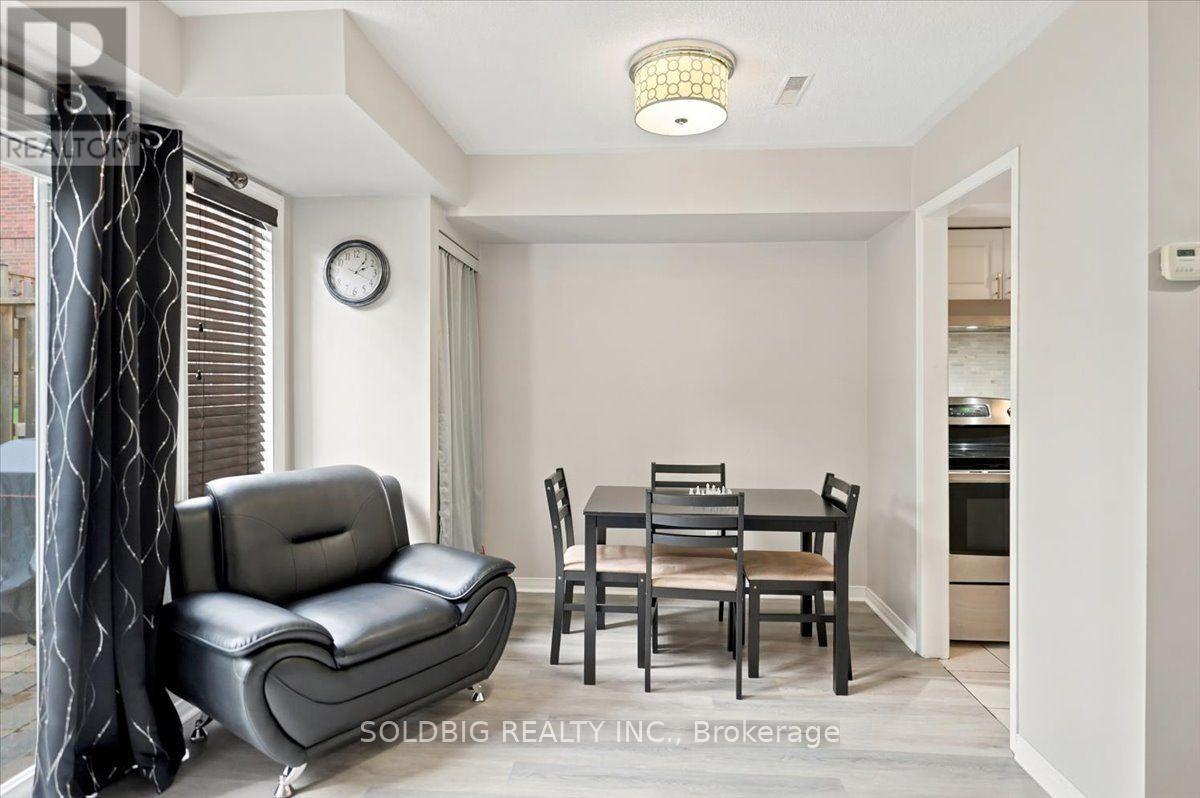 78 - 78 Stewart Maclaren Road, Halton Hills, Ontario L7G 5L9 - Photo 5 - W13809326