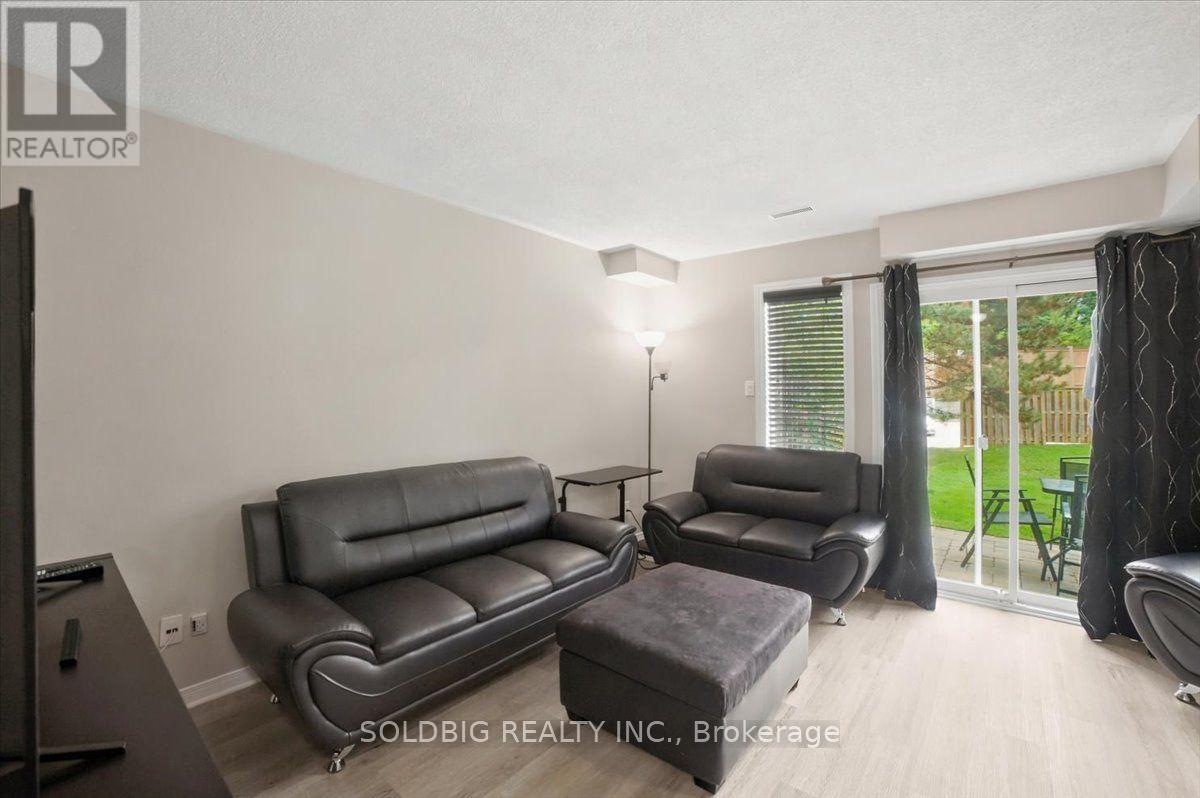 78 - 78 Stewart Maclaren Road, Halton Hills, Ontario L7G 5L9 - Photo 8 - W13809326