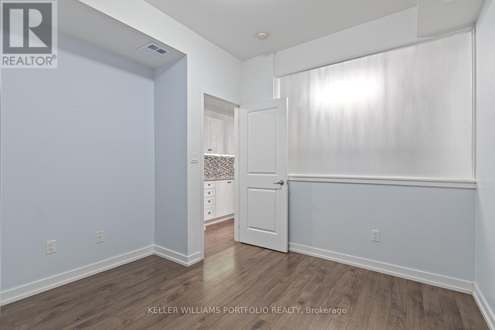 10 - 869 Wilson Avenue, Toronto, Ontario  M3K 0A4 - Photo 15 - W13809352