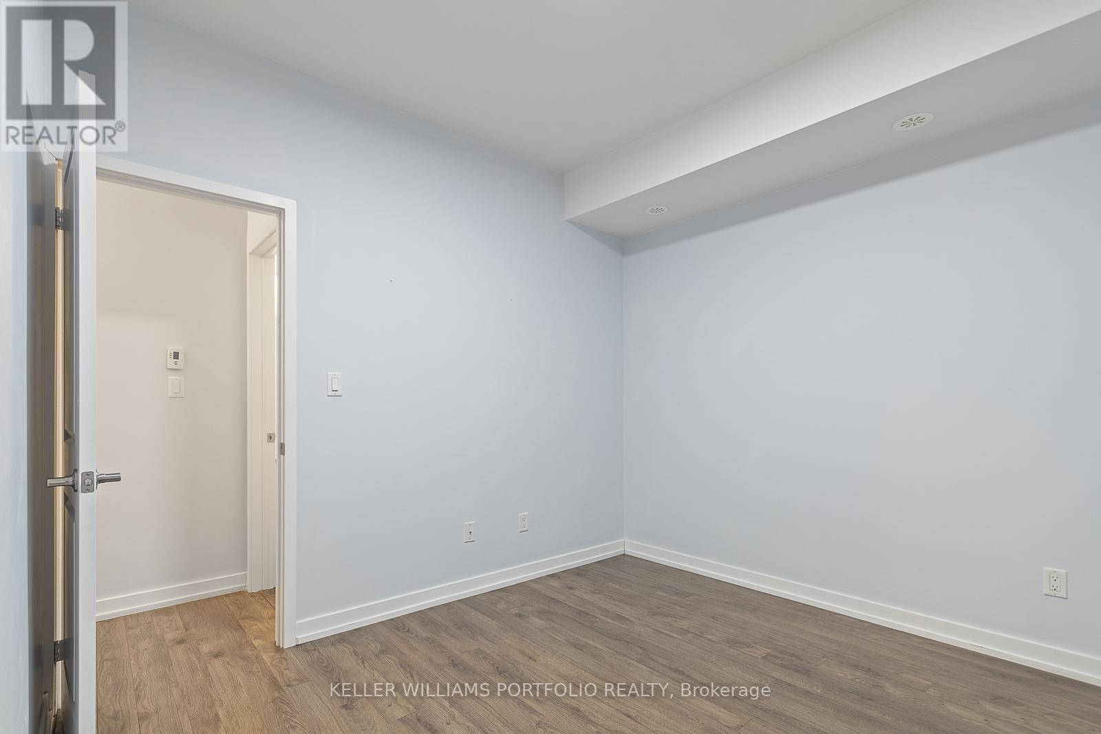 10 - 869 Wilson Avenue, Toronto, Ontario  M3K 0A4 - Photo 20 - W13809352