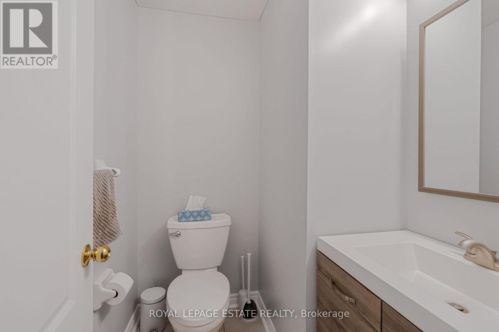 9 Brookstone Court, Caledon, Ontario  L7C 1C7 - Photo 10 - W13809368