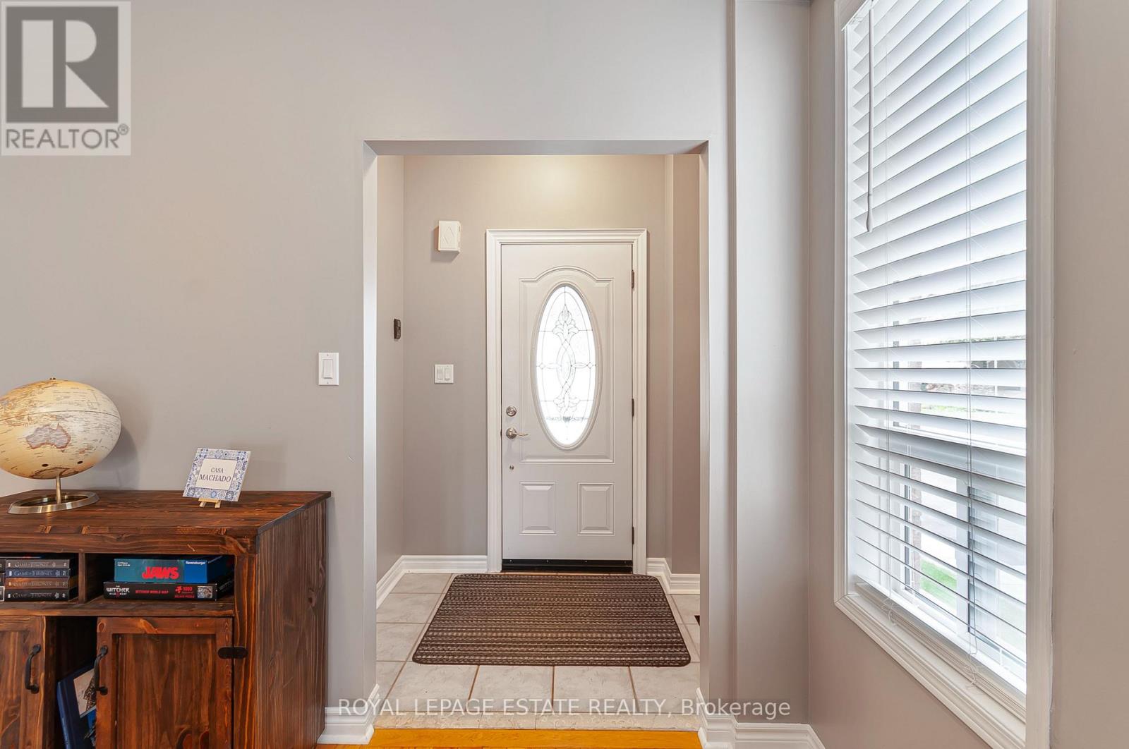 9 Brookstone Court, Caledon, Ontario  L7C 1C7 - Photo 3 - W13809368
