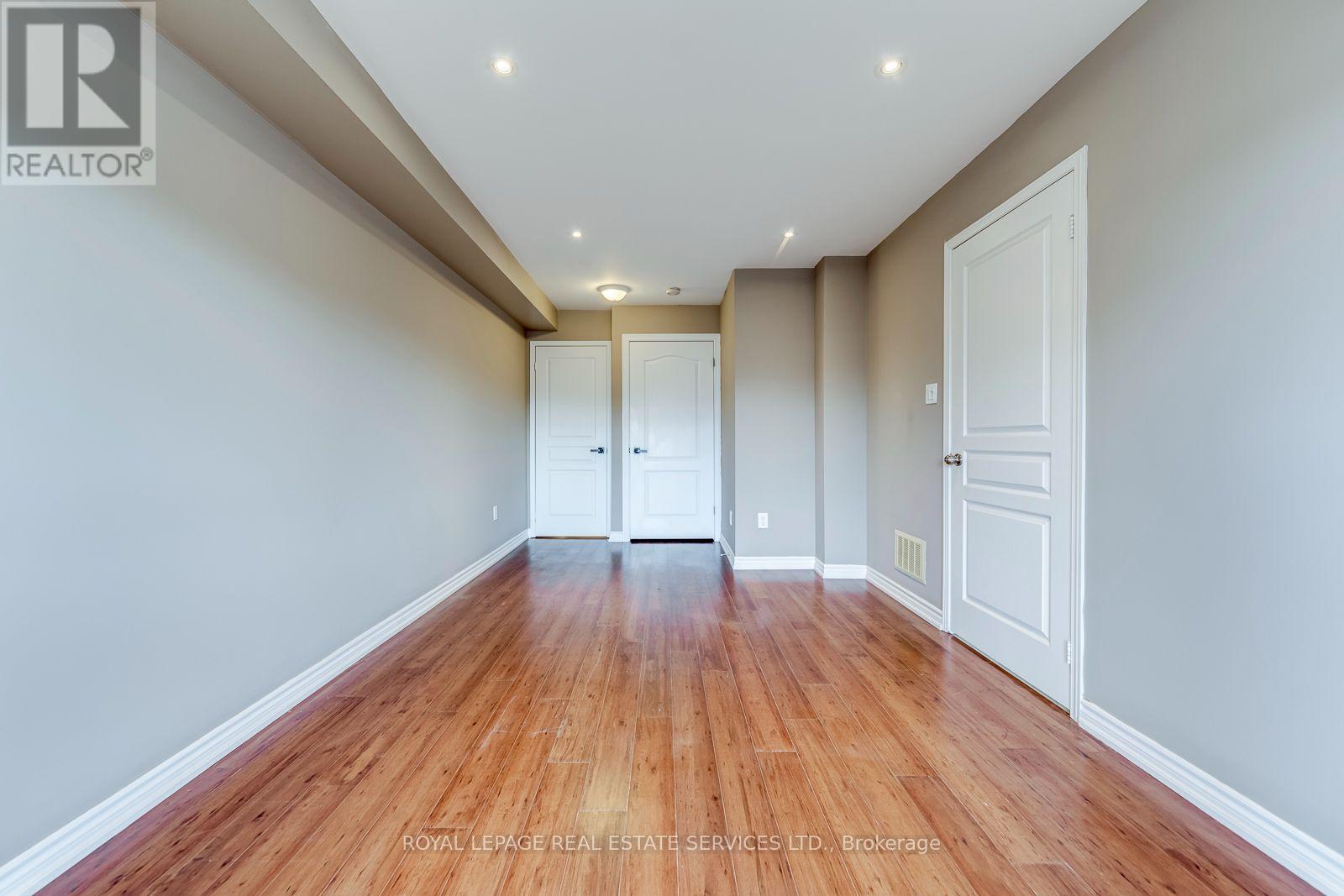 2418 Adamvale Crescent, Oakville, Ontario  L6M 0E1 - Photo 35 - W13809410