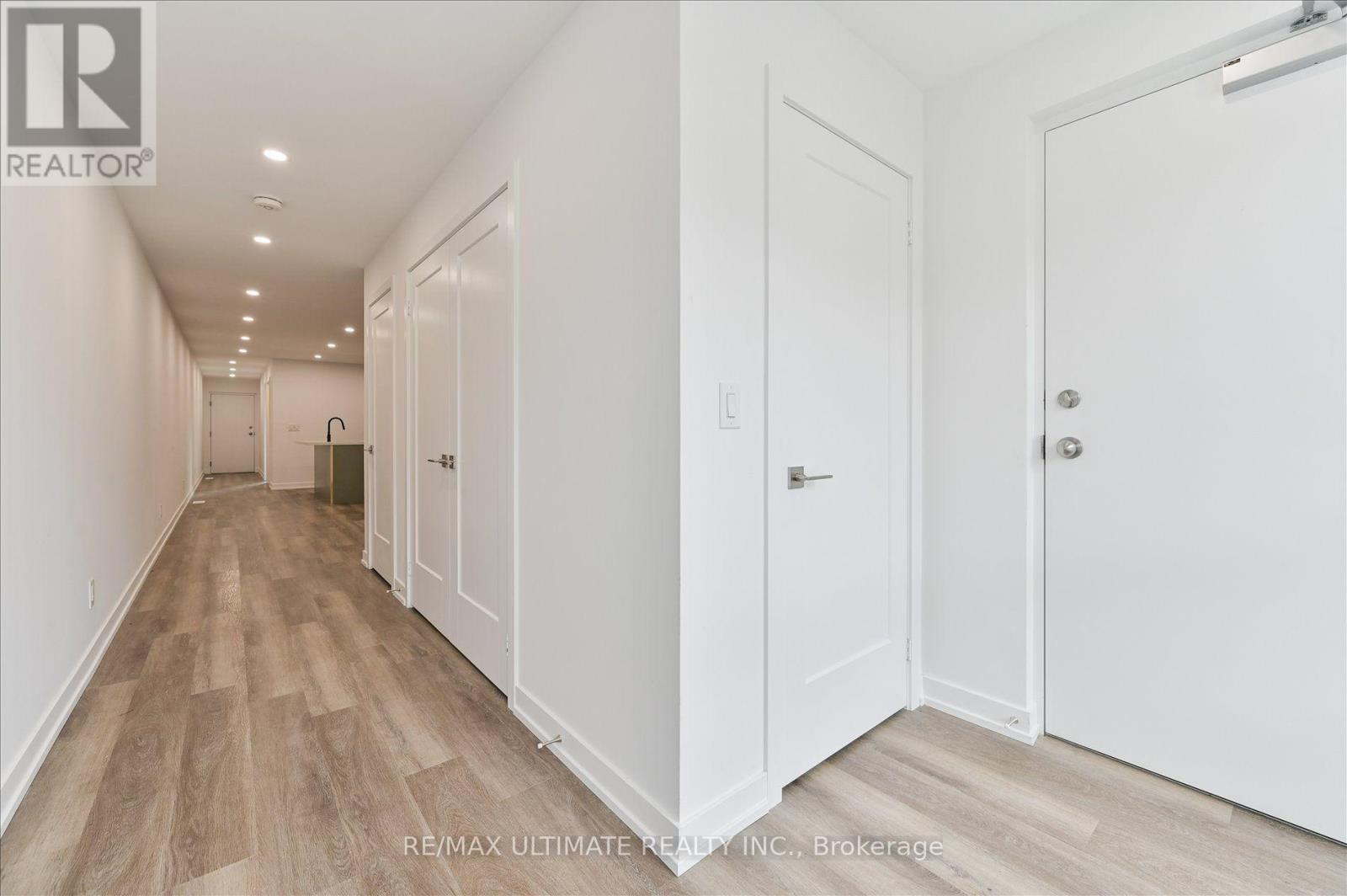 1 - 21 Lappin Avenue, Toronto, Ontario  M6H 1Y3 - Photo 5 - W13809488
