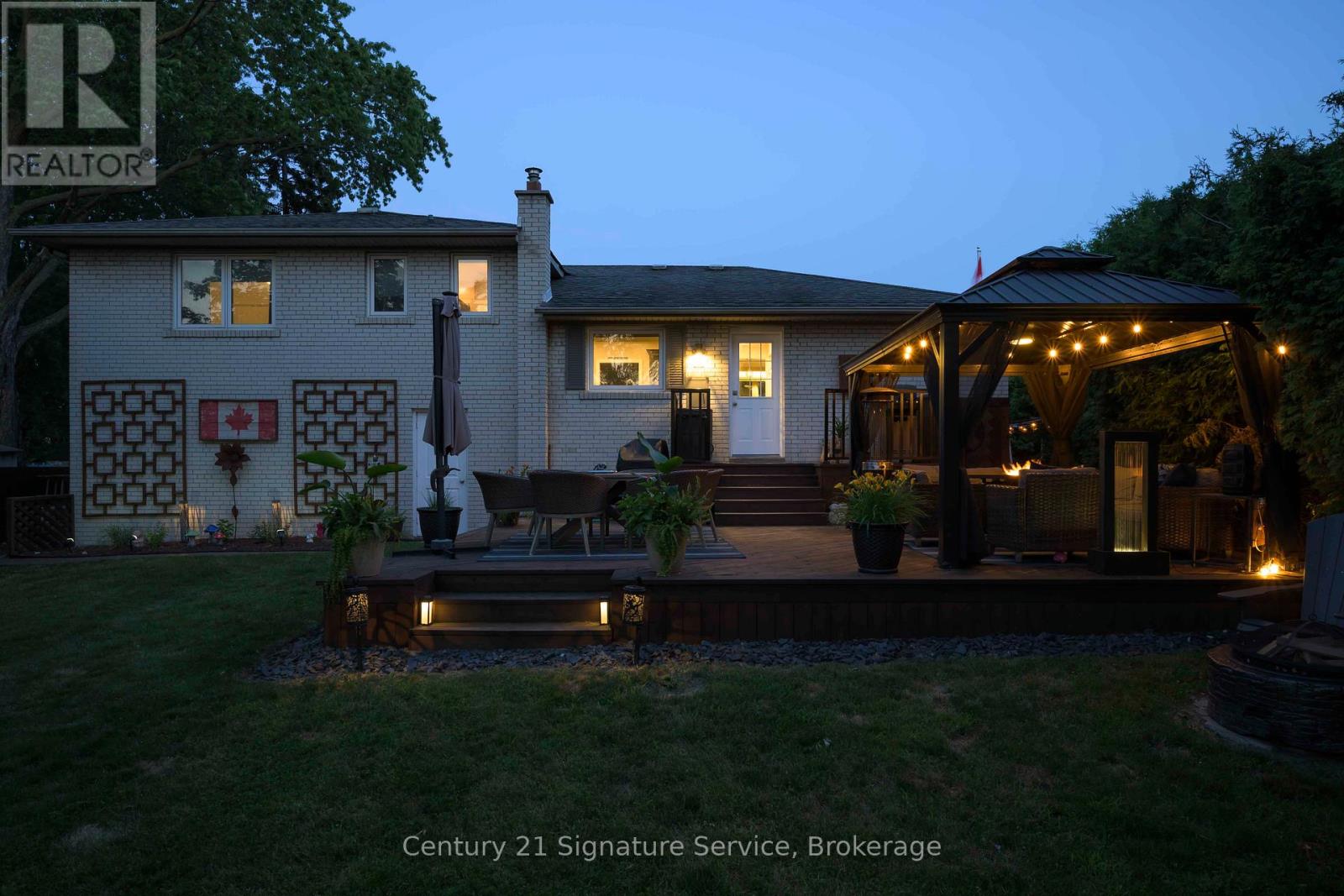 1563 Brentano Boulevard, Mississauga, Ontario  L4X 1A5 - Photo 33 - W13809504