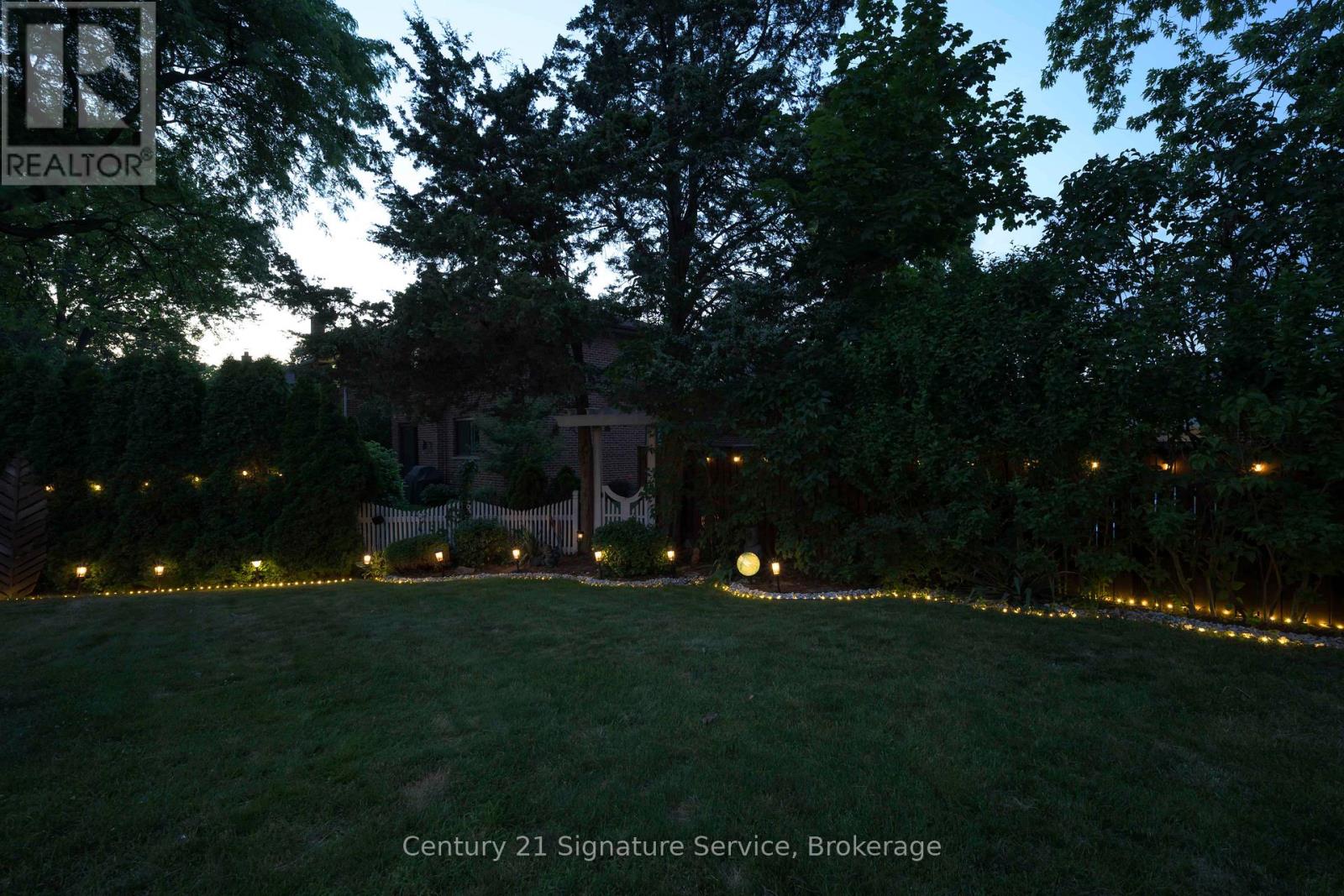 1563 Brentano Boulevard, Mississauga, Ontario  L4X 1A5 - Photo 36 - W13809504