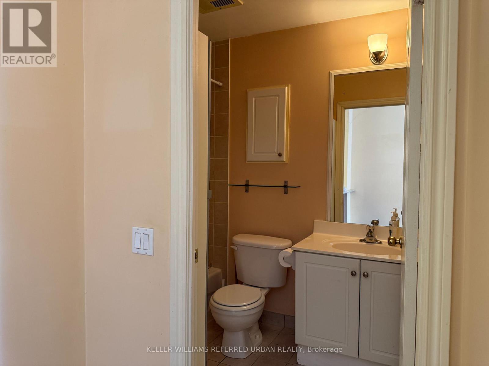 110 - 1720 Eglinton Avenue E, Toronto, Ontario  M4A 2X8 - Photo 8 - C13809450