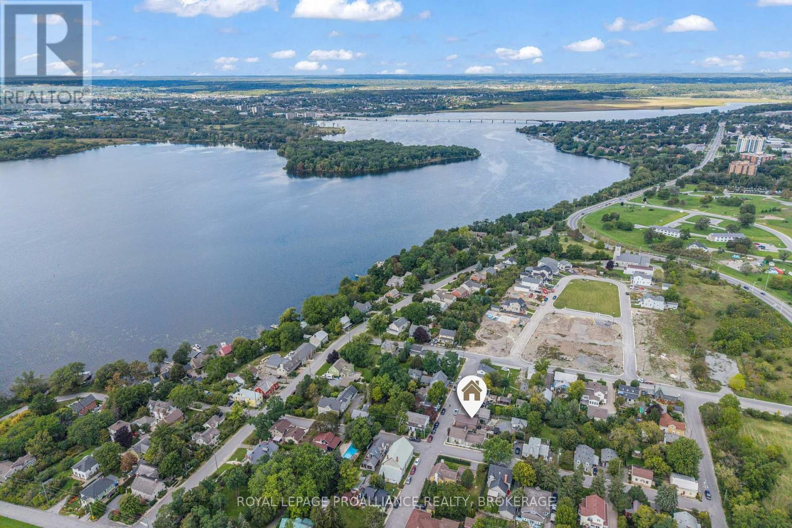 12 Drummond Street, Kingston, Ontario  K7K 5S1 - Photo 2 - X13797406
