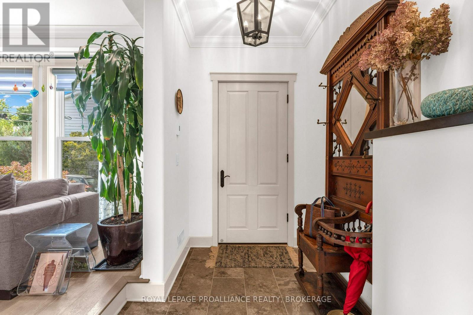 12 Drummond Street, Kingston, Ontario  K7K 5S1 - Photo 4 - X13797406