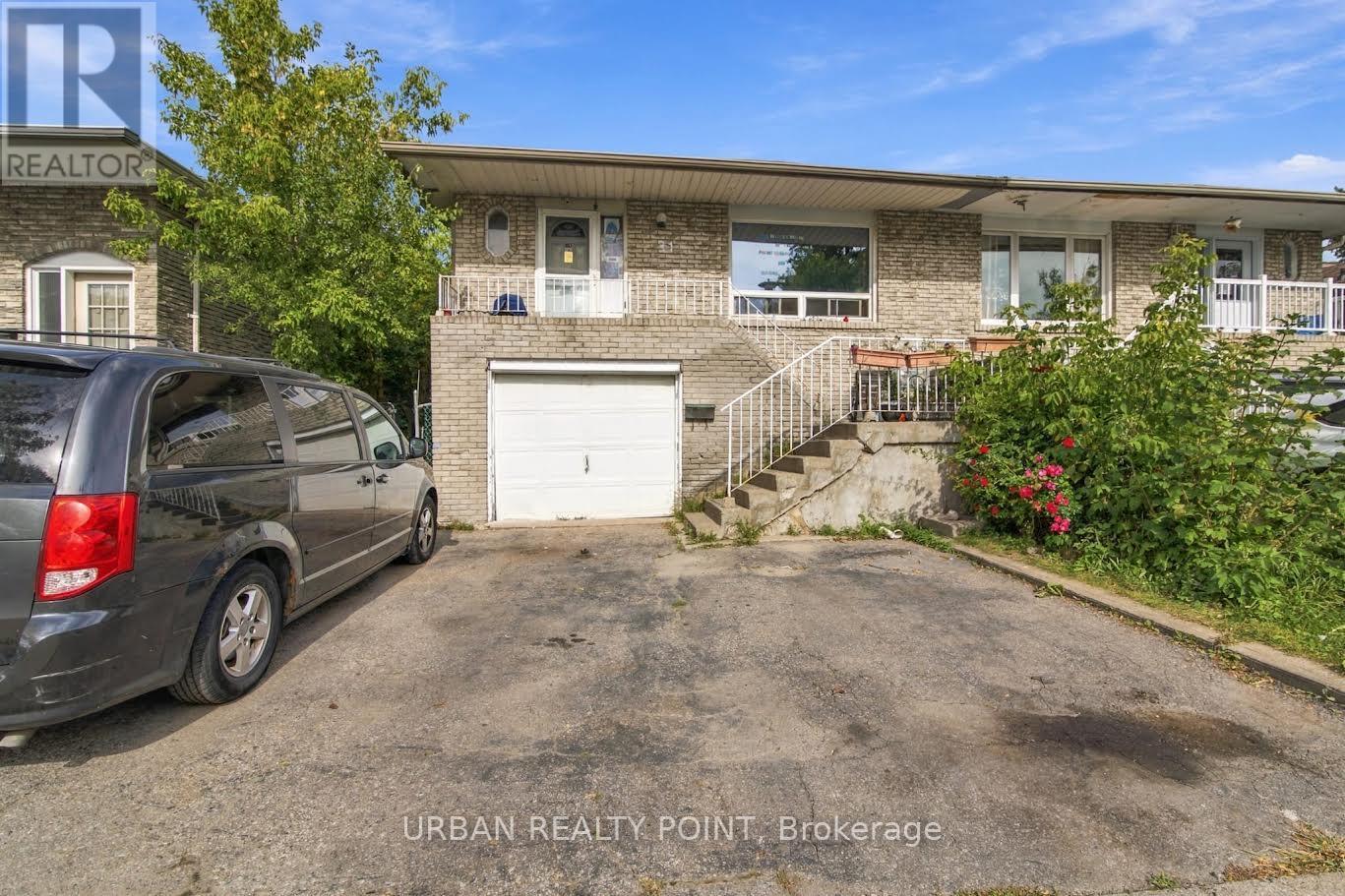 31 IVYBRIDGE DRIVE, Brampton, Ontario