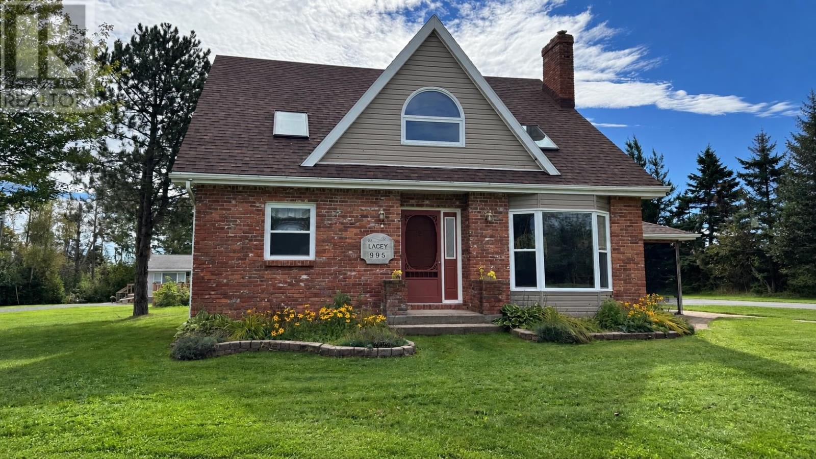 995 Pleasant Grove Road, York, Prince Edward Island  C0A 1P0 - Photo 1 - 202623935