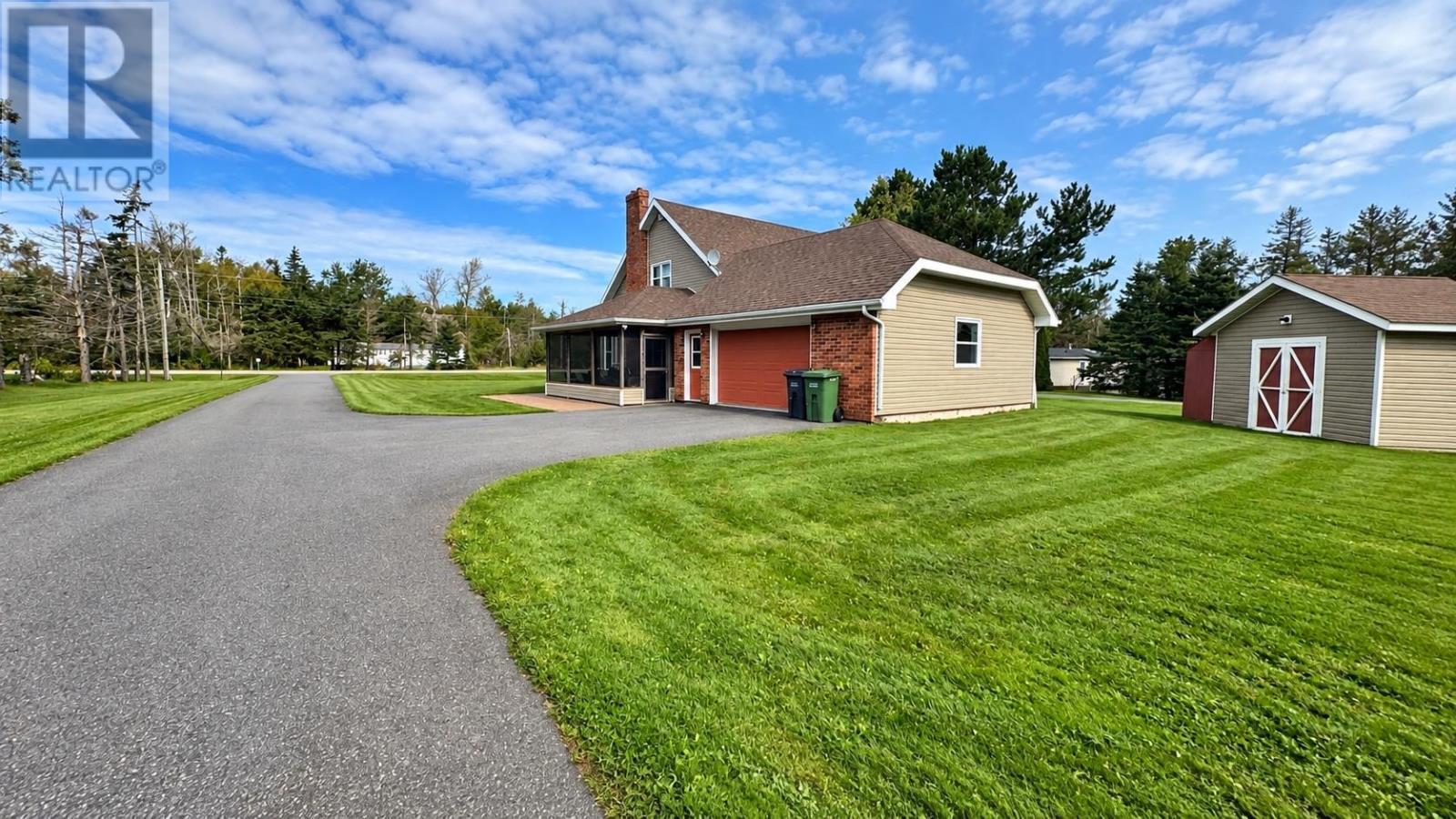 995 Pleasant Grove Road, York, Prince Edward Island  C0A 1P0 - Photo 3 - 202623935