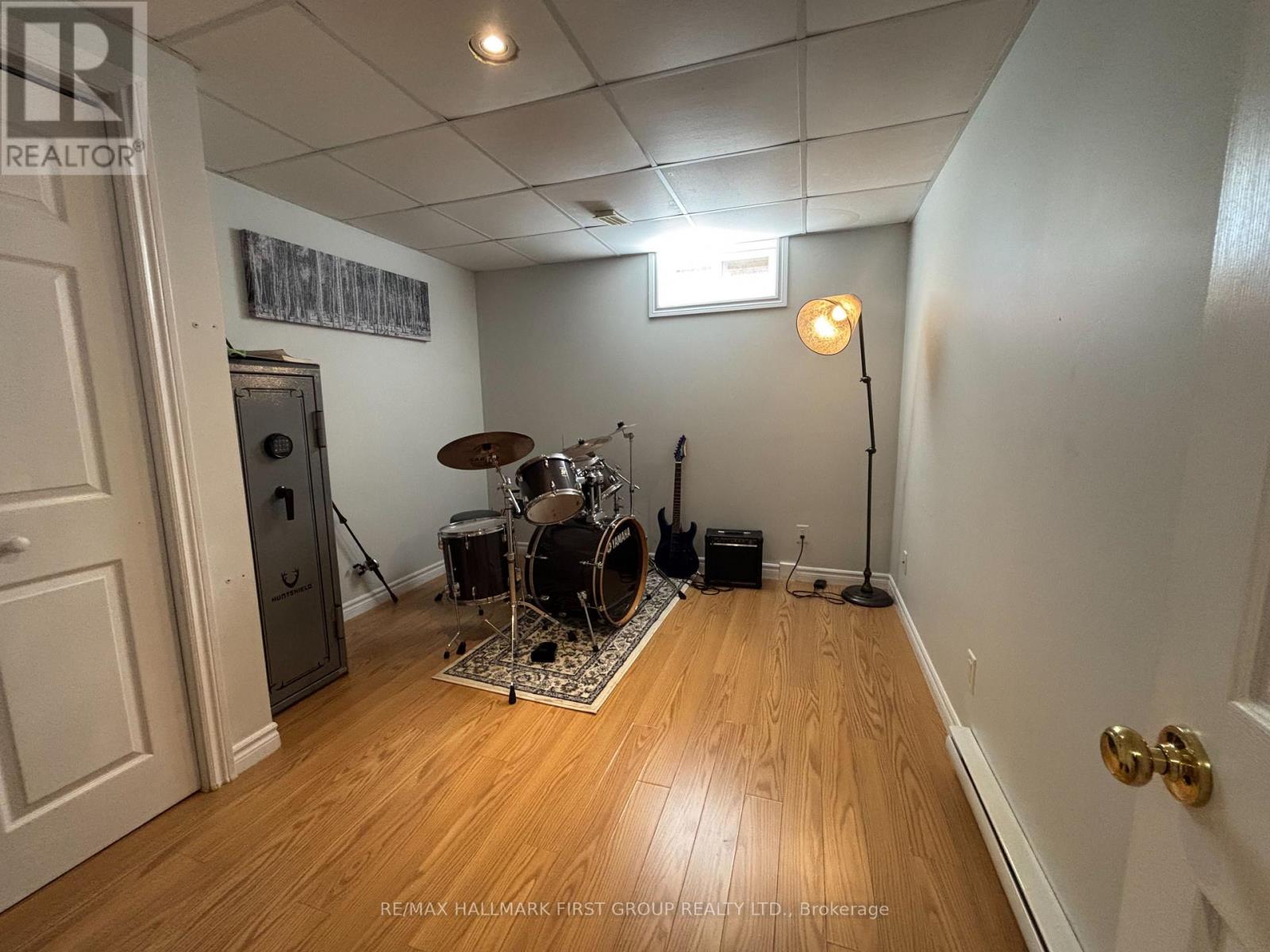 #lower - 640 Pinewood Drive, Peterborough, Ontario  K9K 1L2 - Photo 4 - X13809348