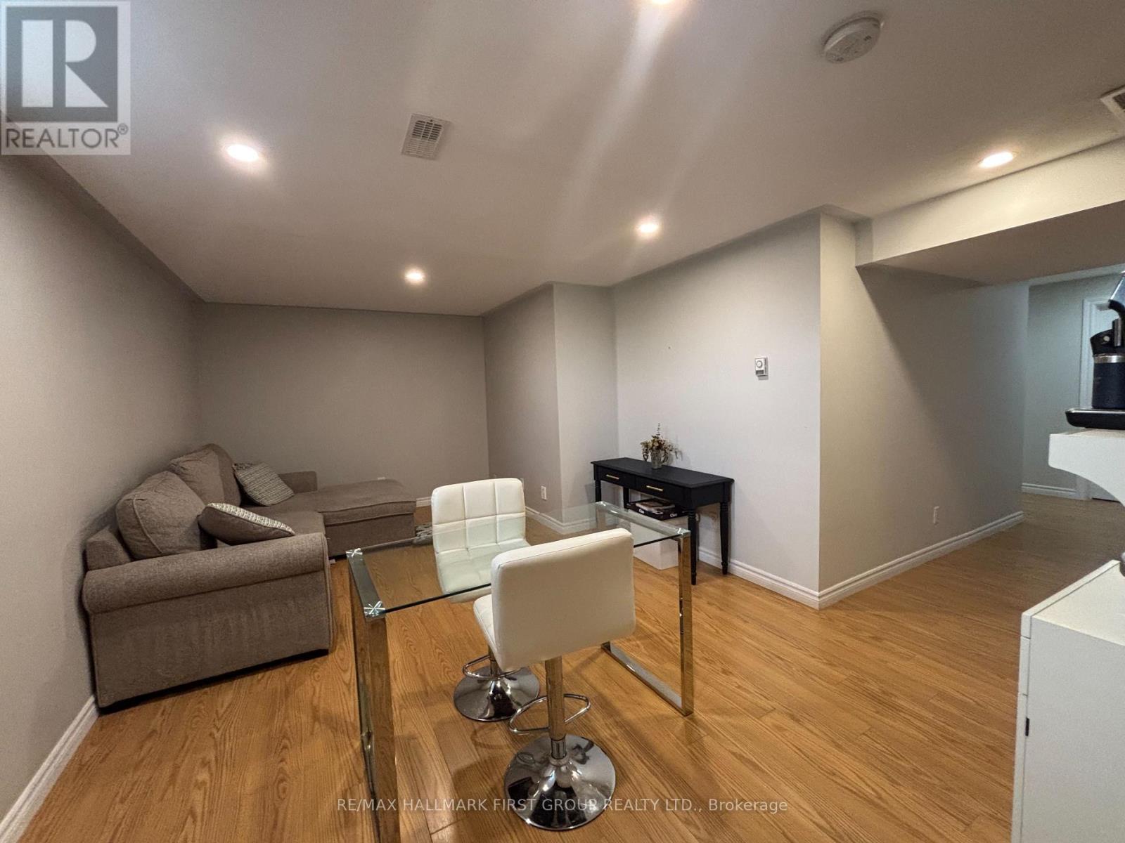 #lower - 640 Pinewood Drive, Peterborough, Ontario  K9K 1L2 - Photo 8 - X13809348