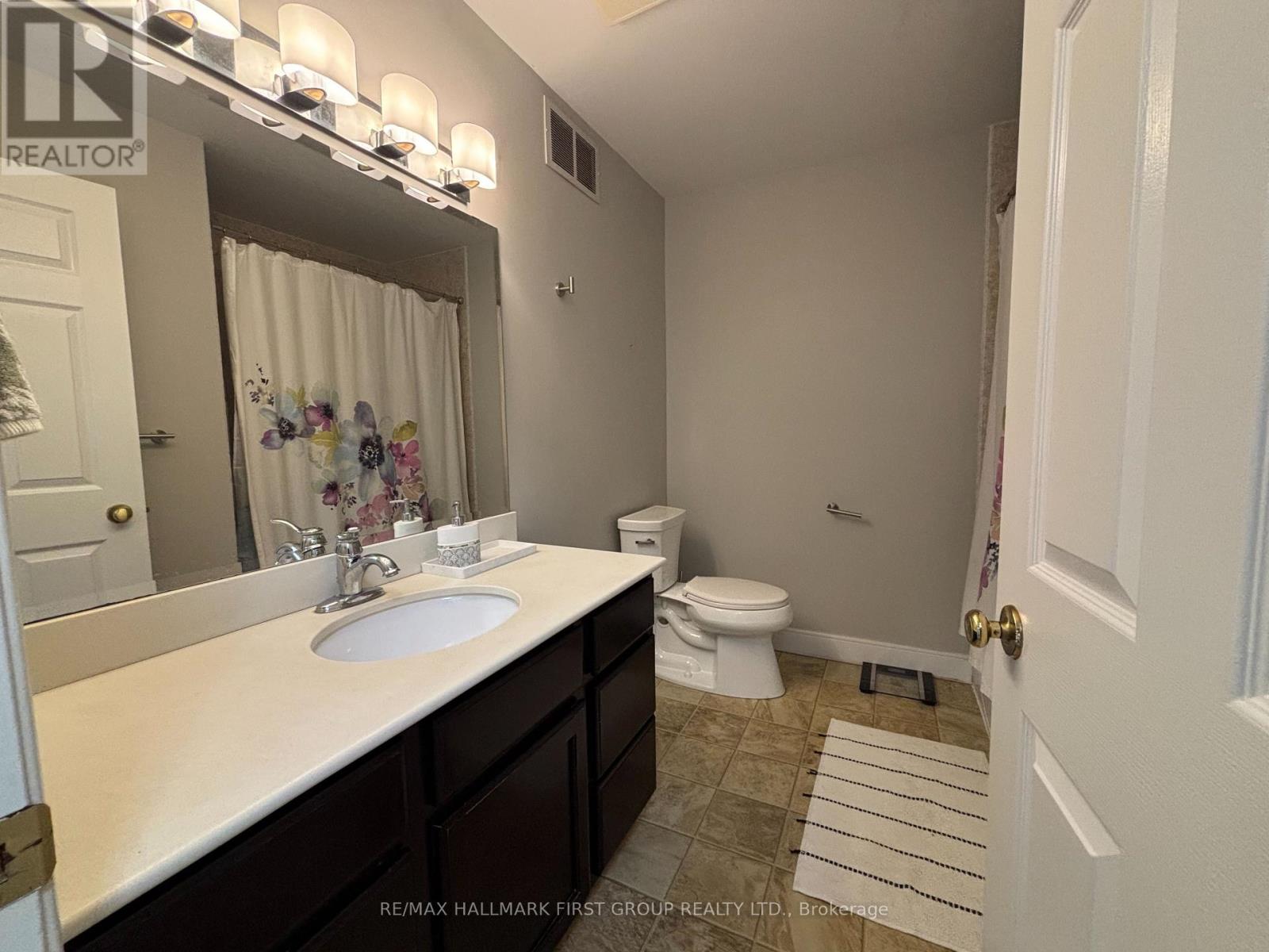 #upper - 640 Pinewood Drive, Peterborough, Ontario  K9K 1L2 - Photo 10 - X13809362