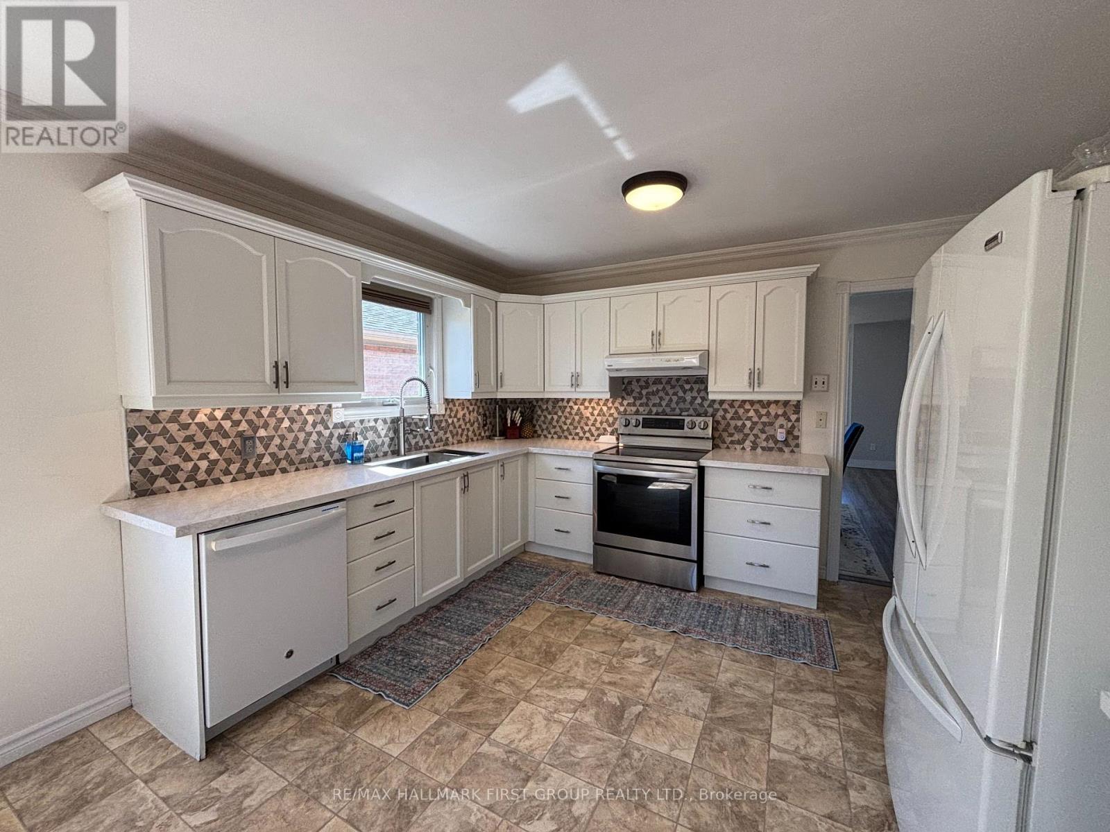 #upper - 640 Pinewood Drive, Peterborough, Ontario  K9K 1L2 - Photo 14 - X13809362